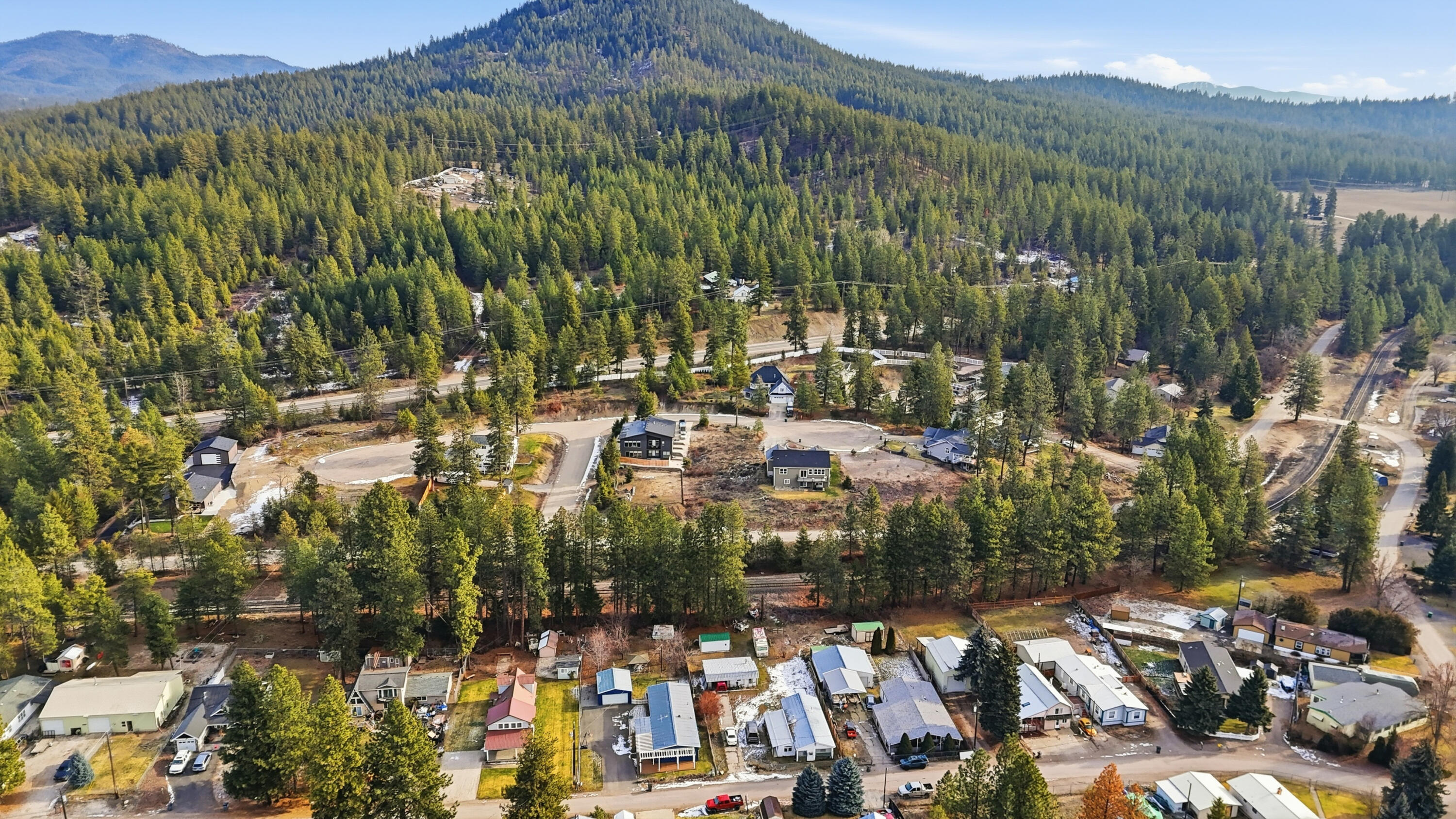 
                        Property photograph at
                        40004 LOON LAKE CT
                      