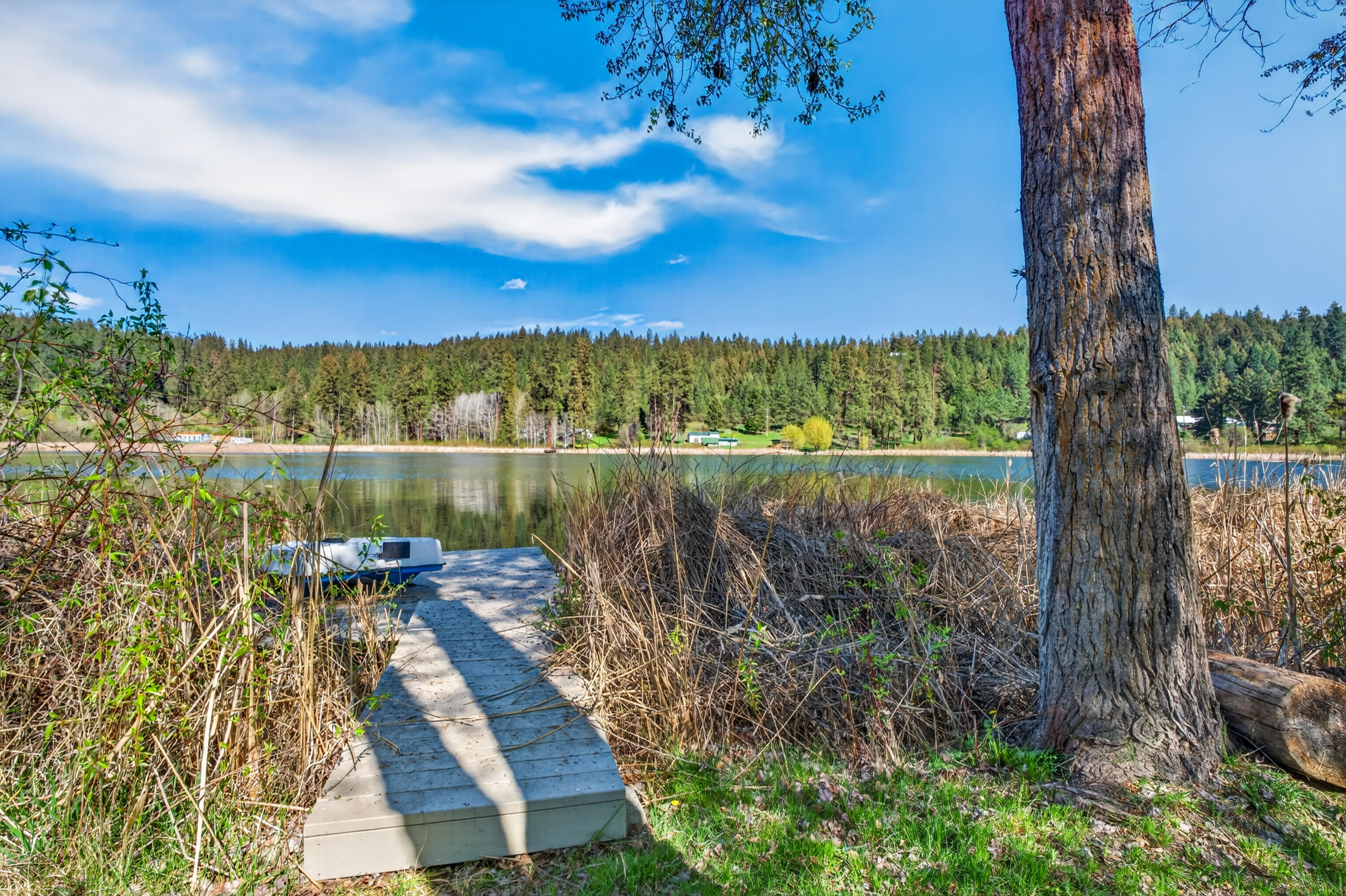 
                        Property photograph at
                        927 MISSION LAKE RD
                      
