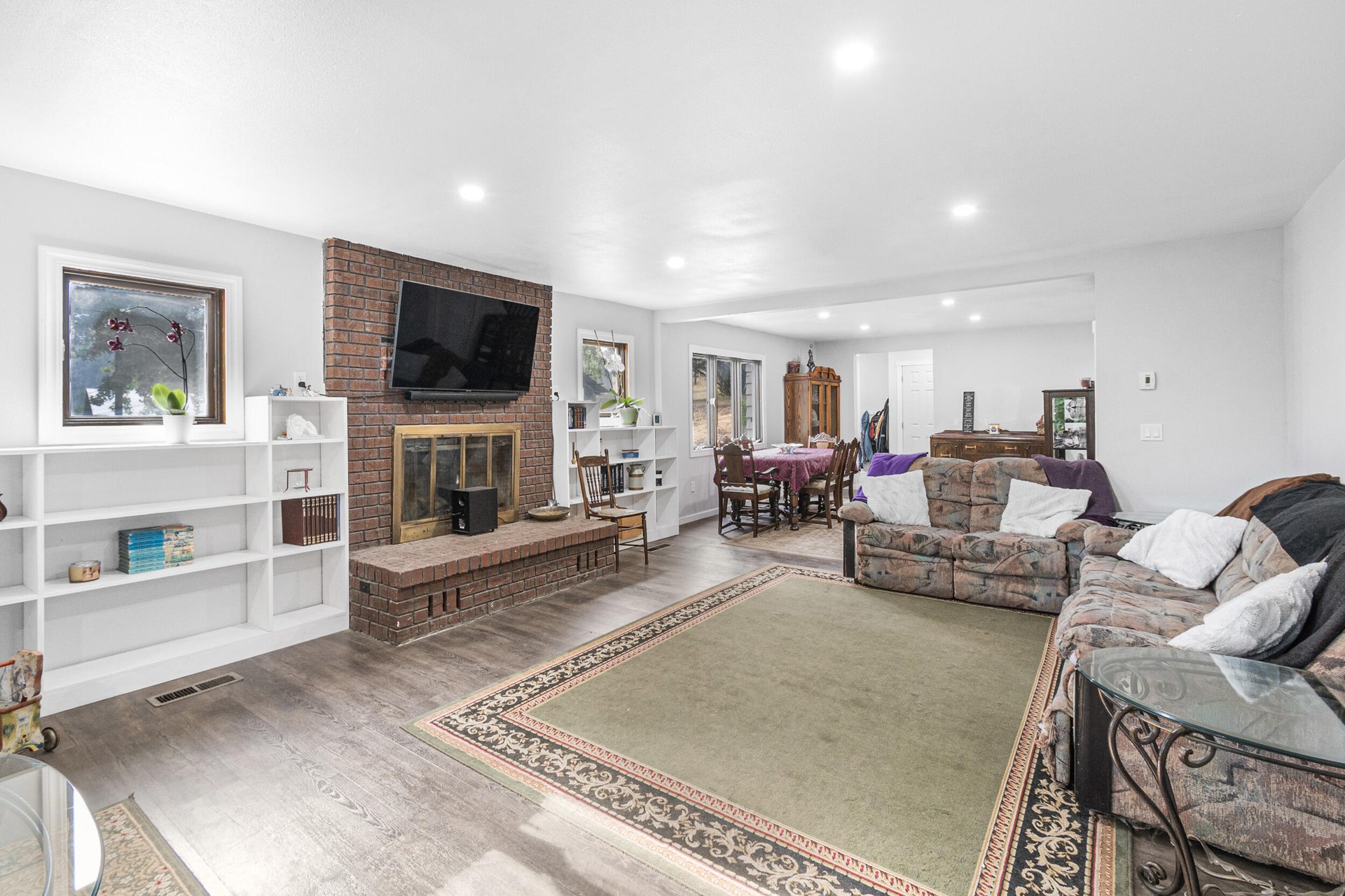 
                        Property photograph at
                        792 A HWY 395 N
                      