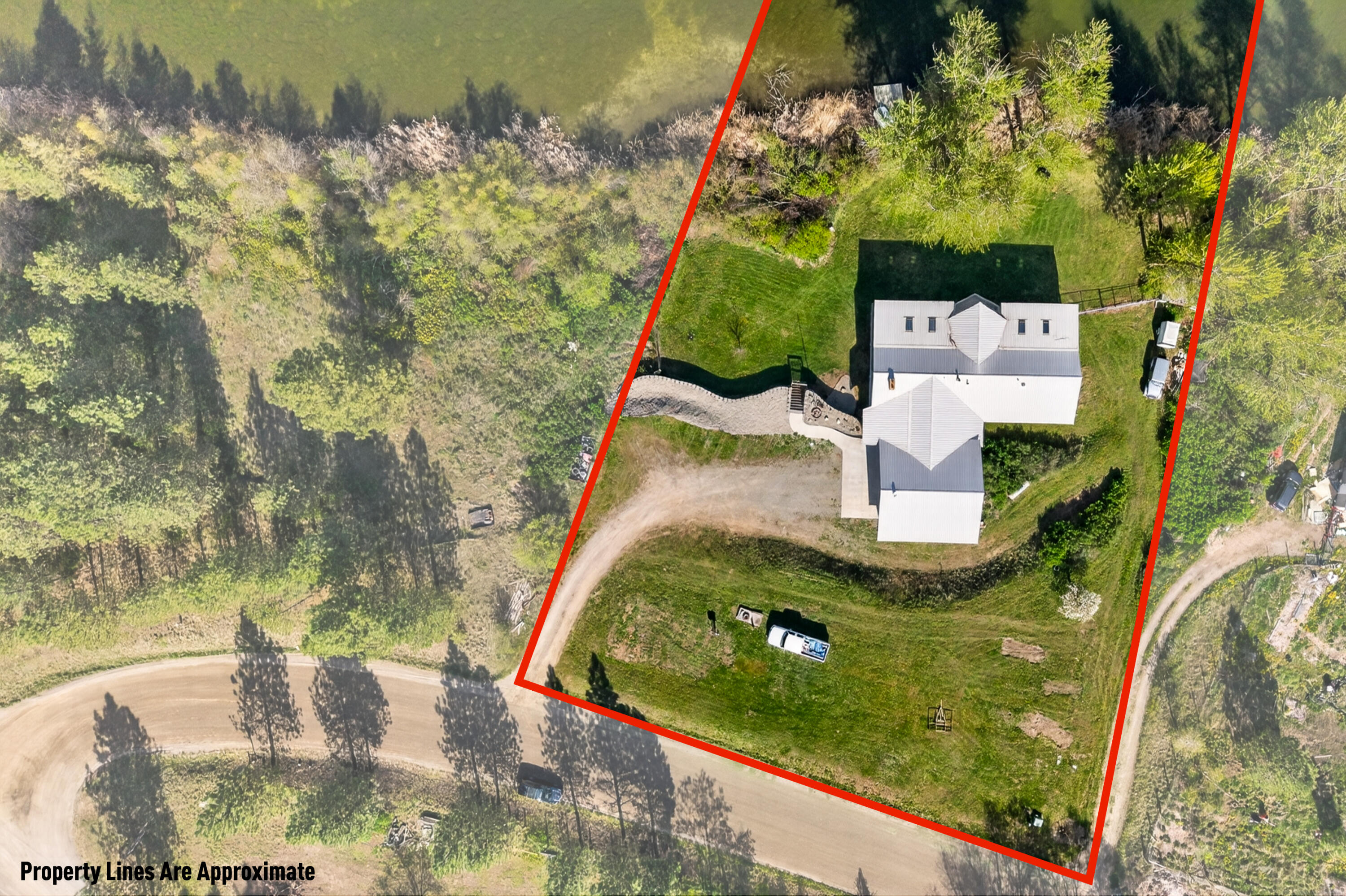 
                        Property photograph at
                        927 MISSION LAKE RD
                      