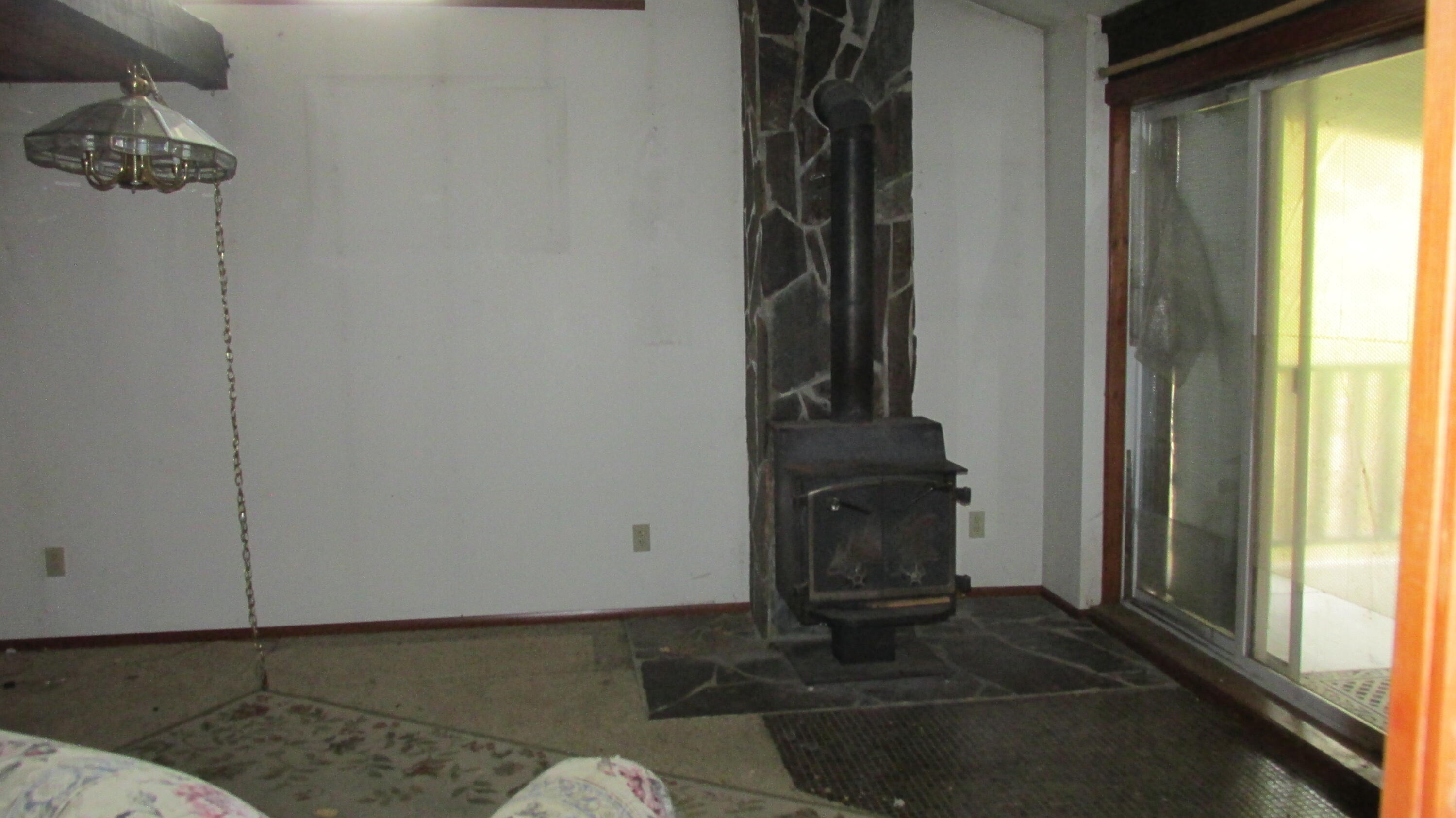 
                        Property photograph at
                        1475 US-395
                      