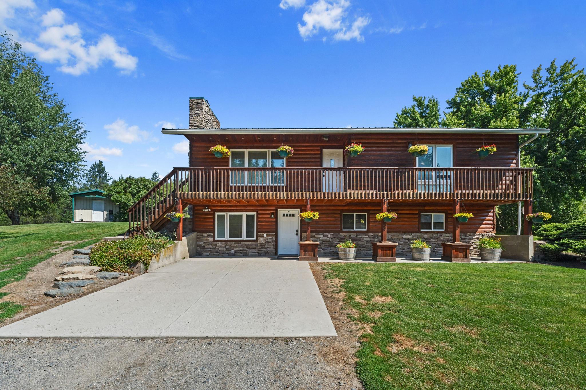 
                        Property photograph at
                        1381 LITTLE TWIN LAKES RD
                      