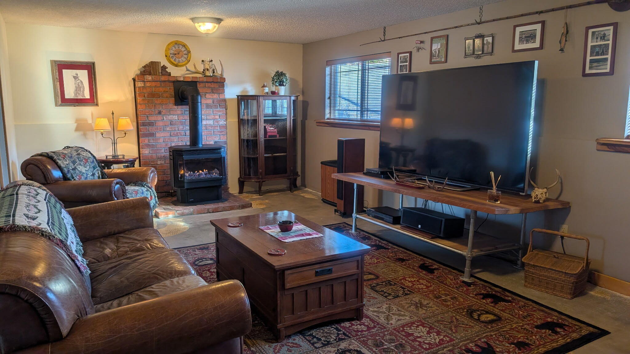 
                        Property photograph at
                        717 CONRAD HILL WAY
                      