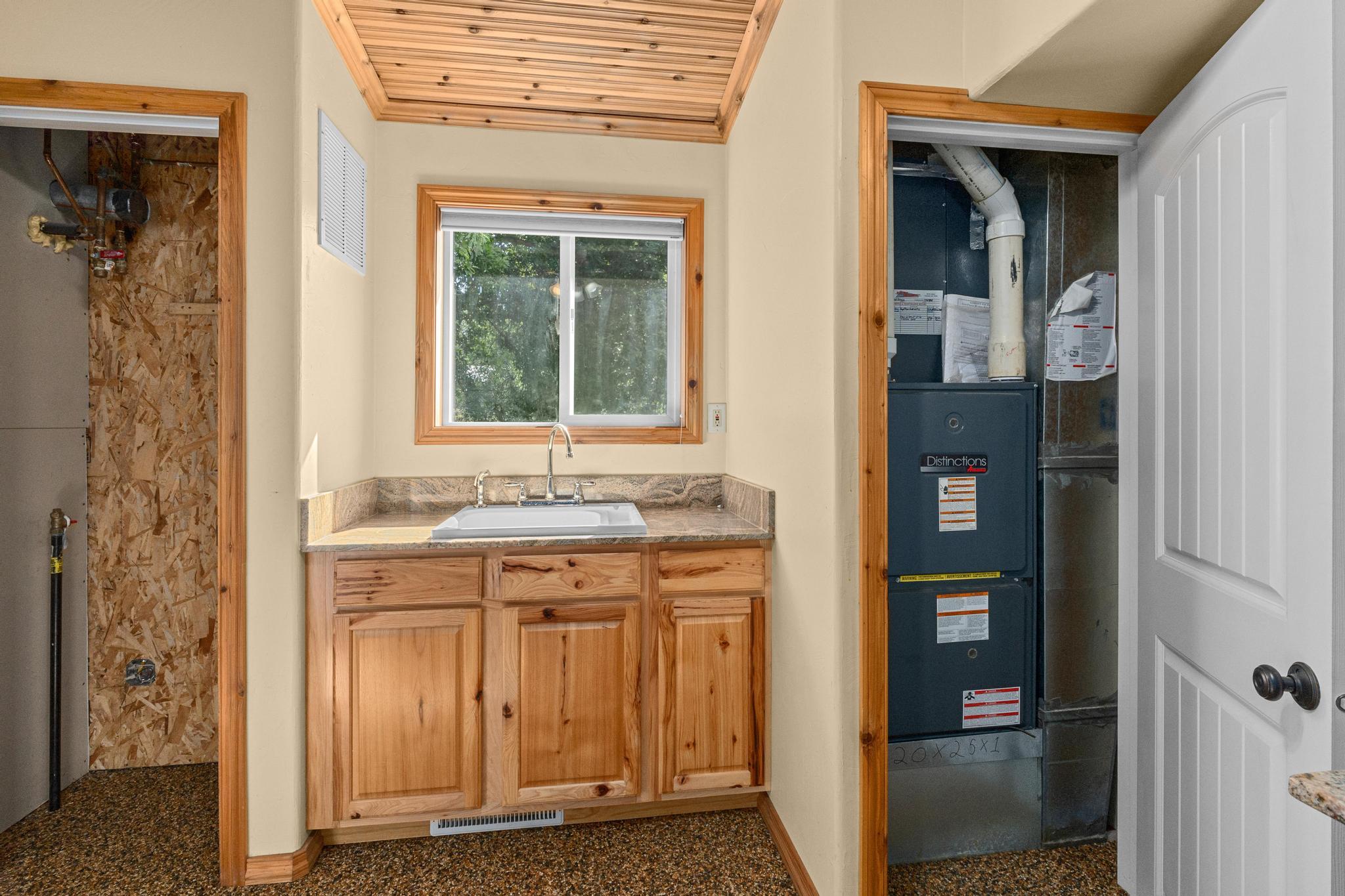 
                        Property photograph at
                        1381 LITTLE TWIN LAKES RD
                      