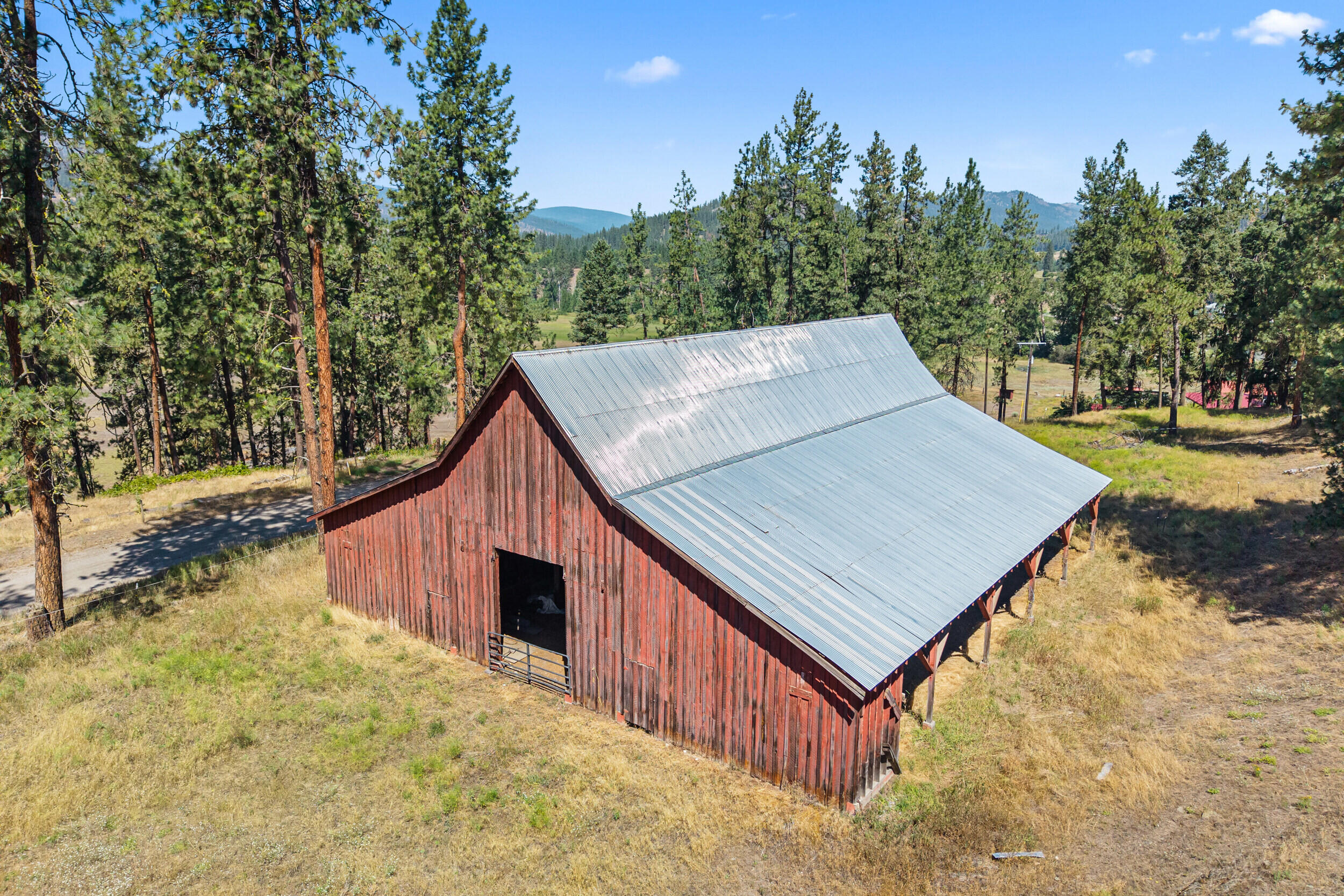 
                        Property photograph at
                        2339 KETTLE RIVER RD
                      