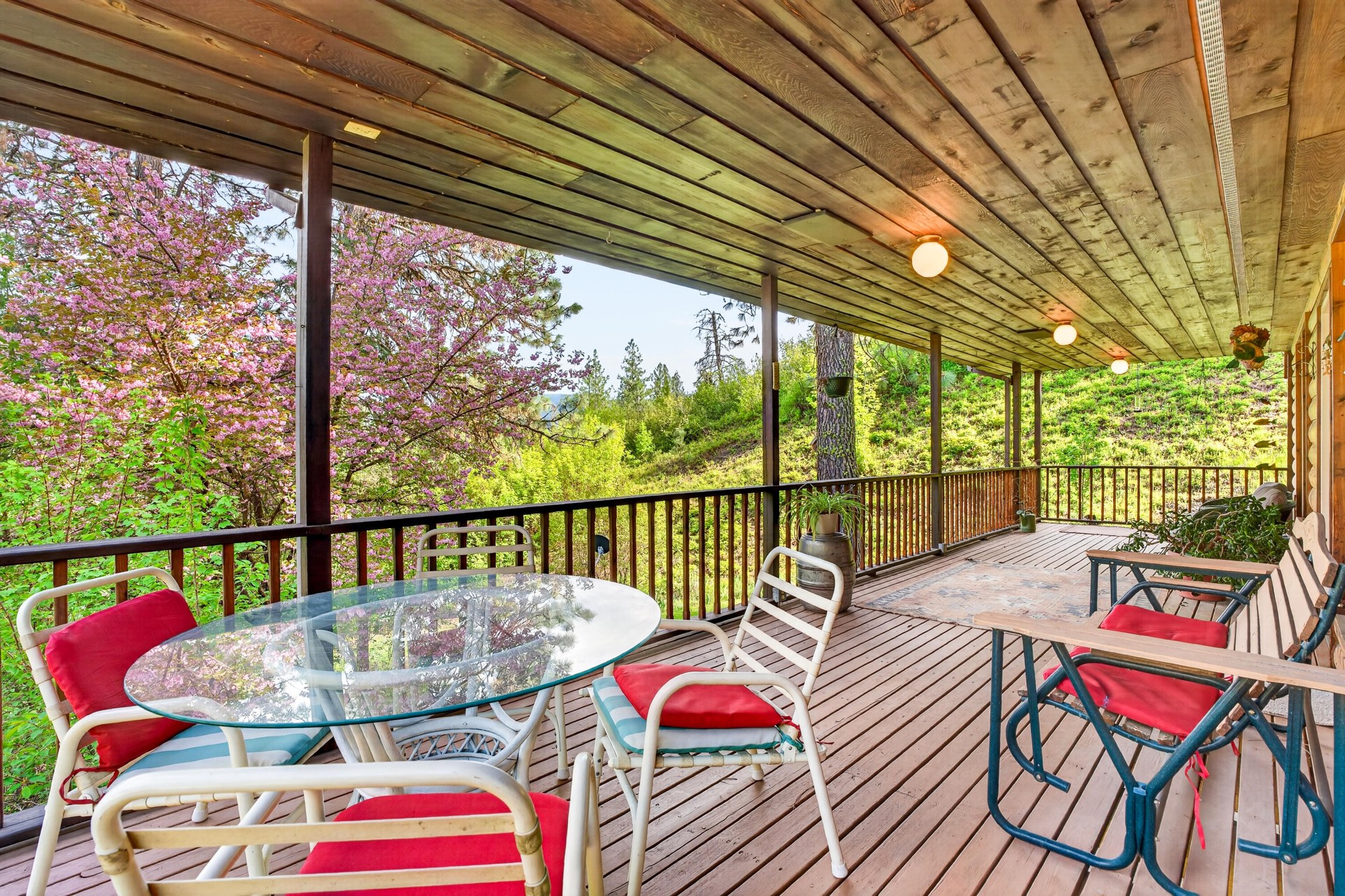 
                        Property photograph at
                        59 BISBEE CREEK LN
                      