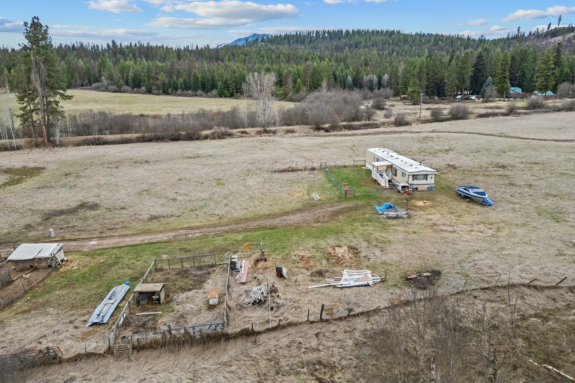 
                        Property photograph at
                        3032 WRIGHTS VALLEY RD
                      