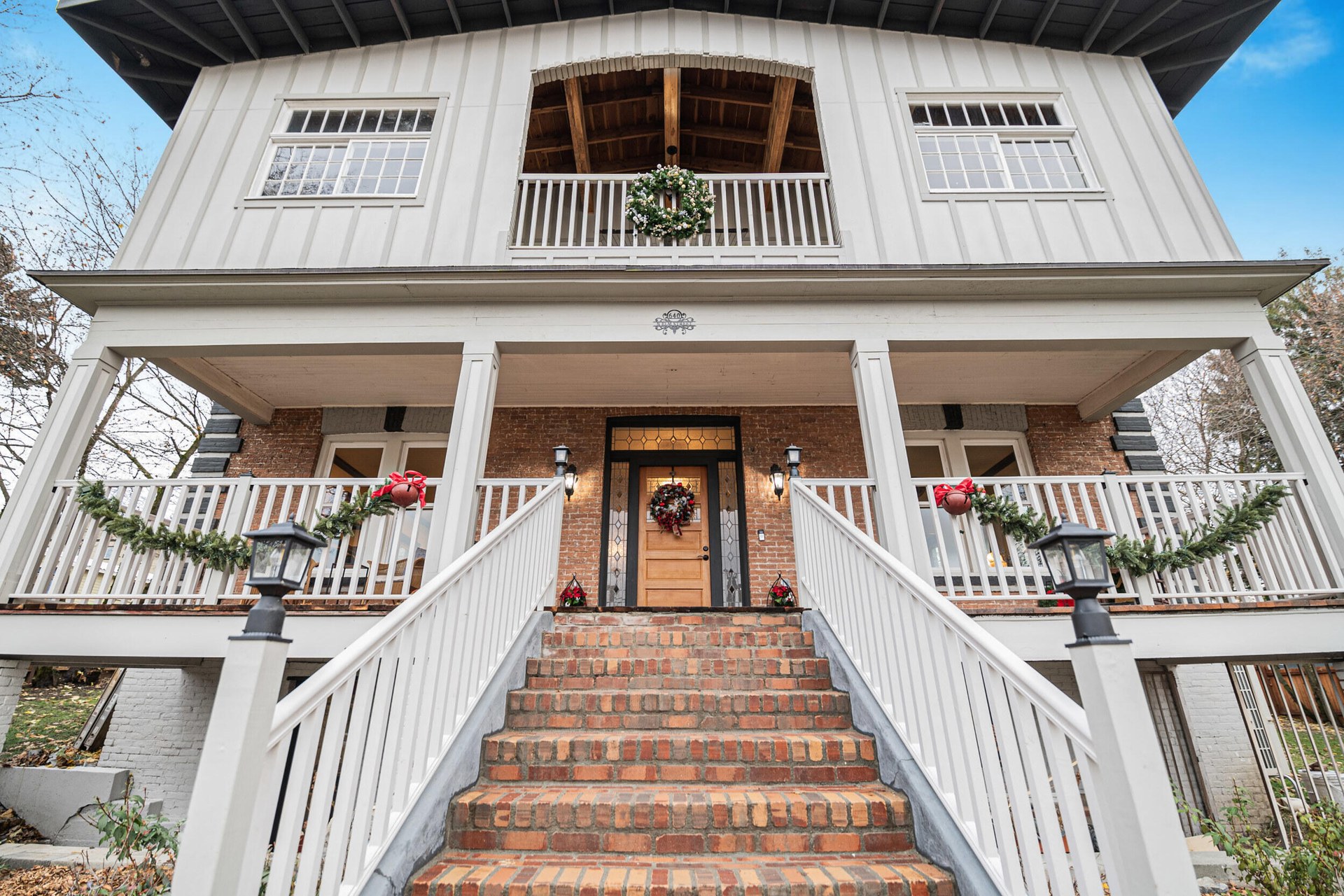 
                        Property photograph at
                        640 N ELM ST
                      