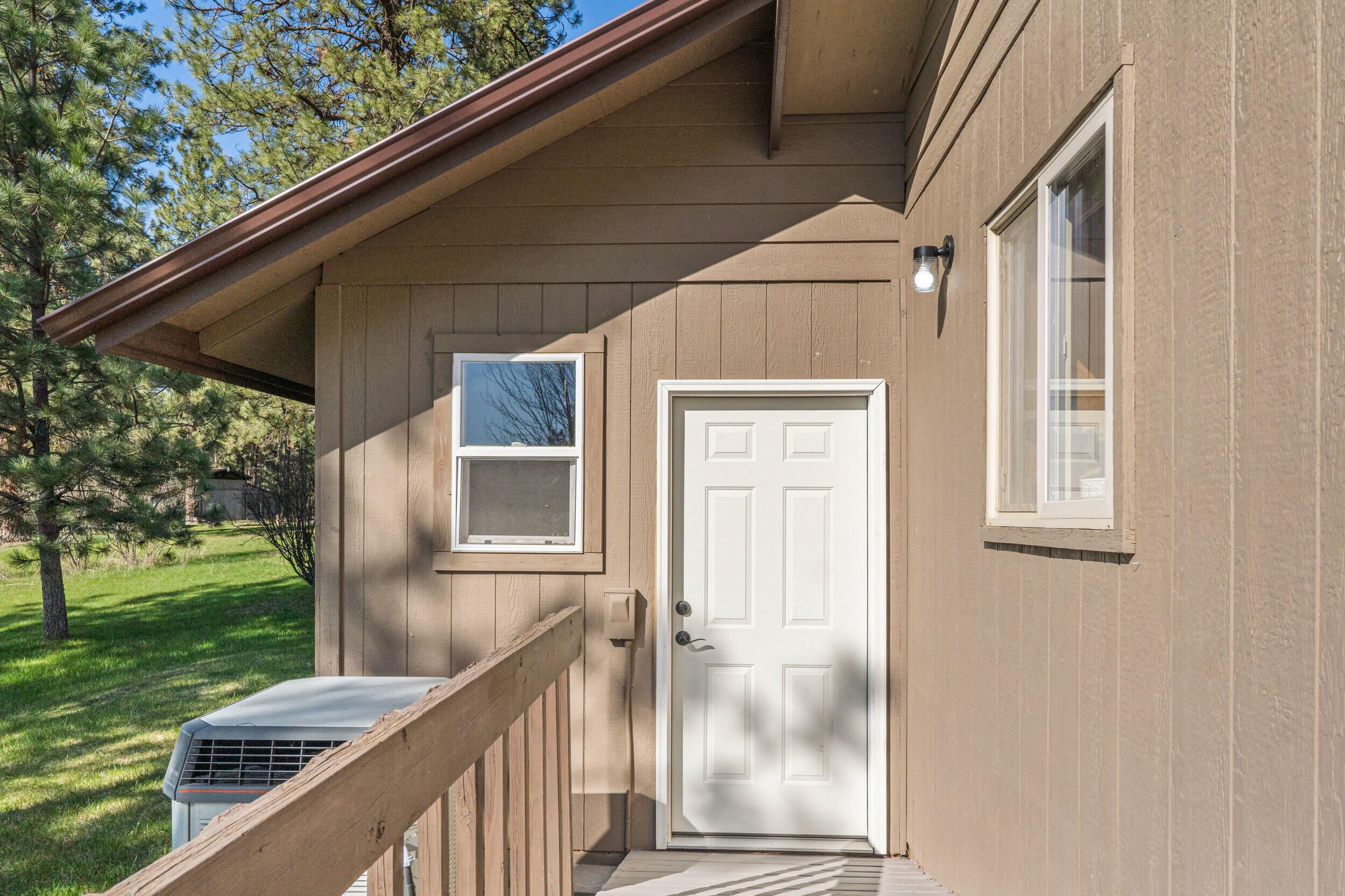 
                        Property photograph at
                        753 C ARDEN BUTTE RD
                      
