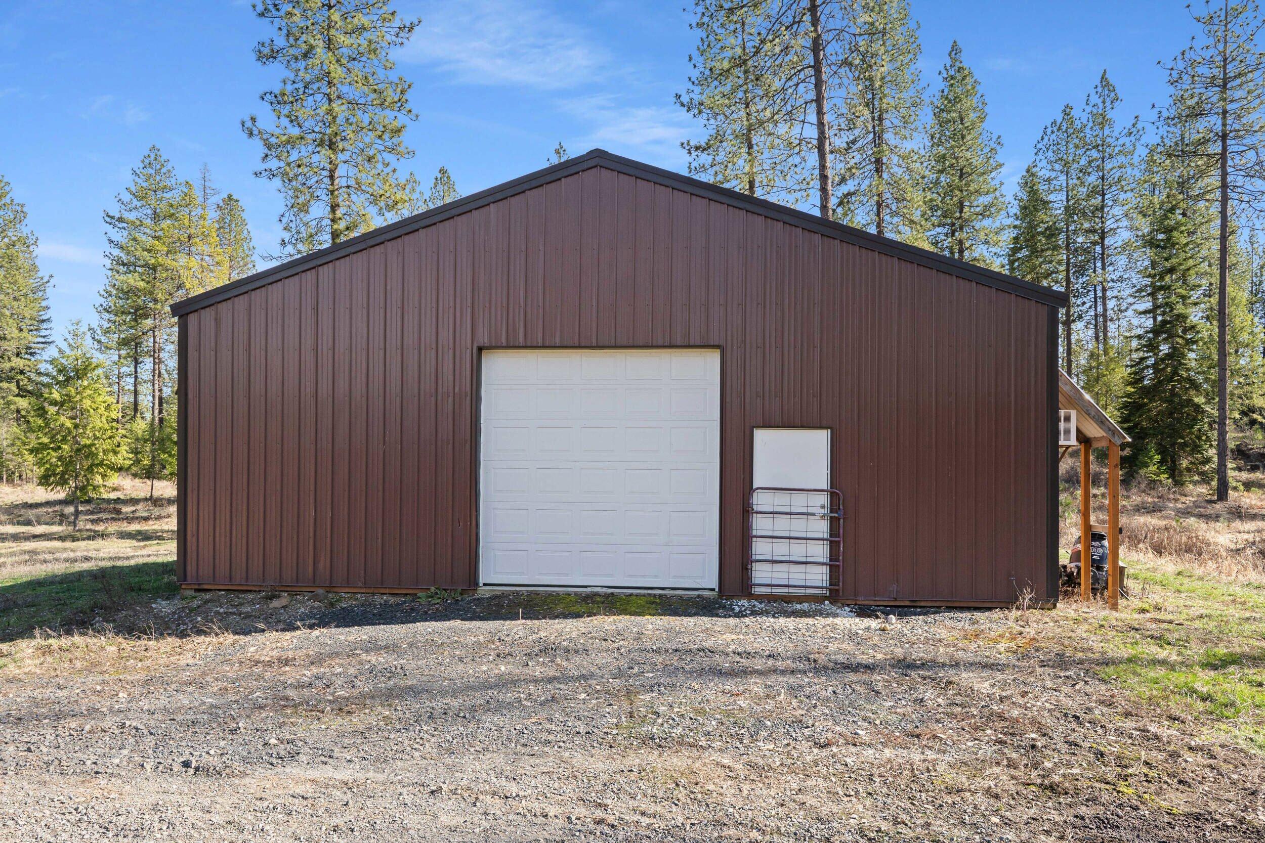 
                        Property photograph at
                        4158 LUMBERG RD
                      