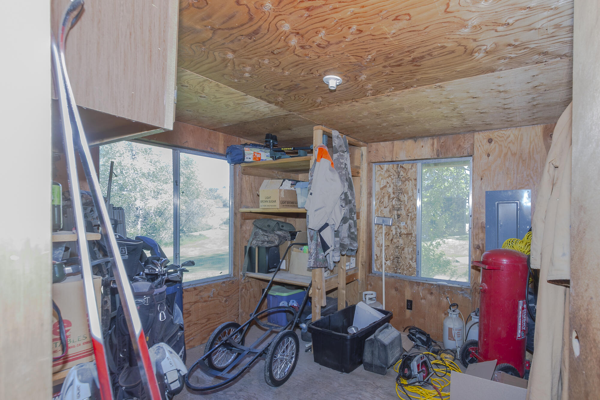 
                        Property photograph at
                        798 BARZEE RD
                      