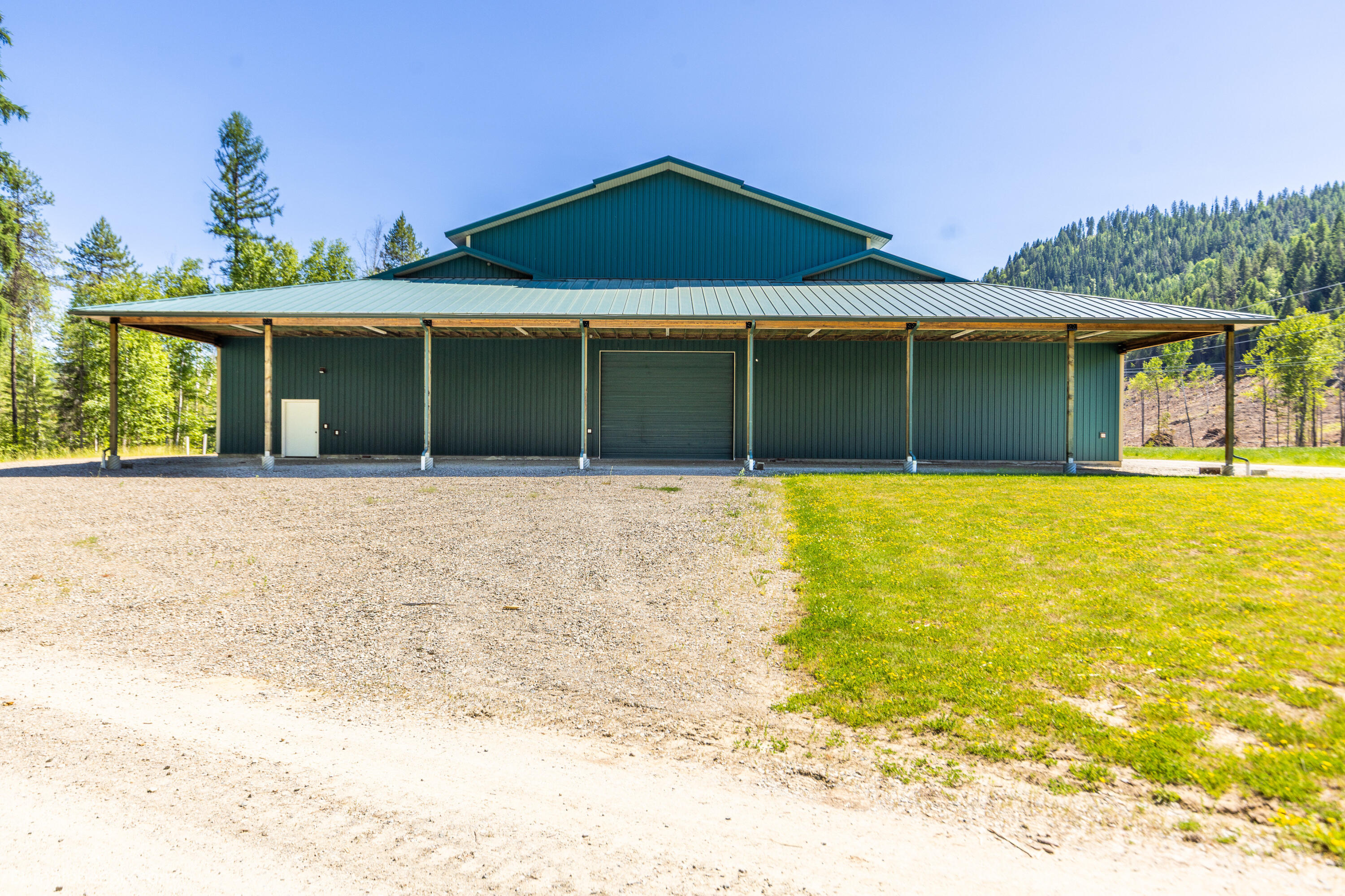 
                        Property photograph at
                        393958 HIGHWAY 20
                      