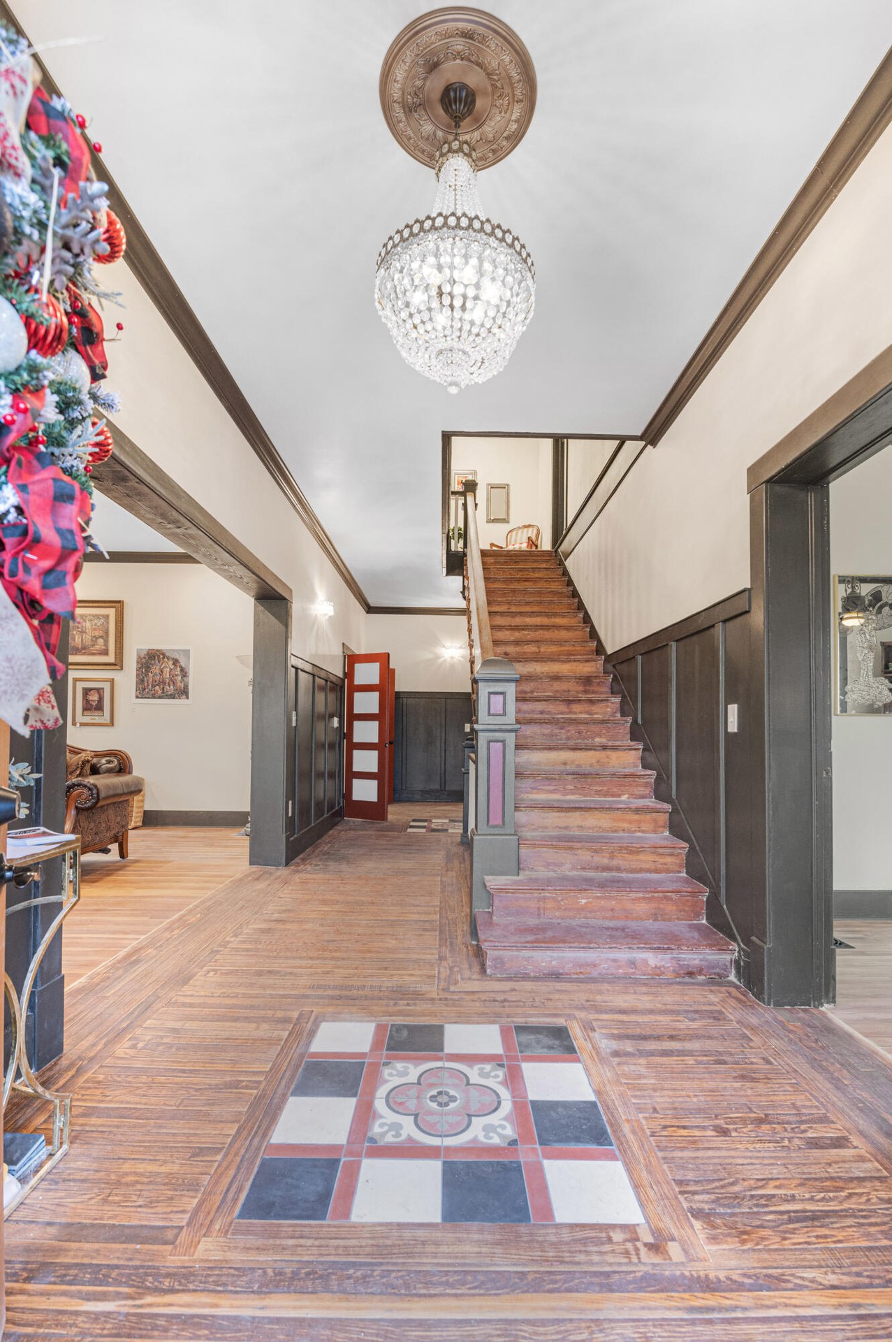 
                        Property photograph at
                        640 N ELM ST
                      