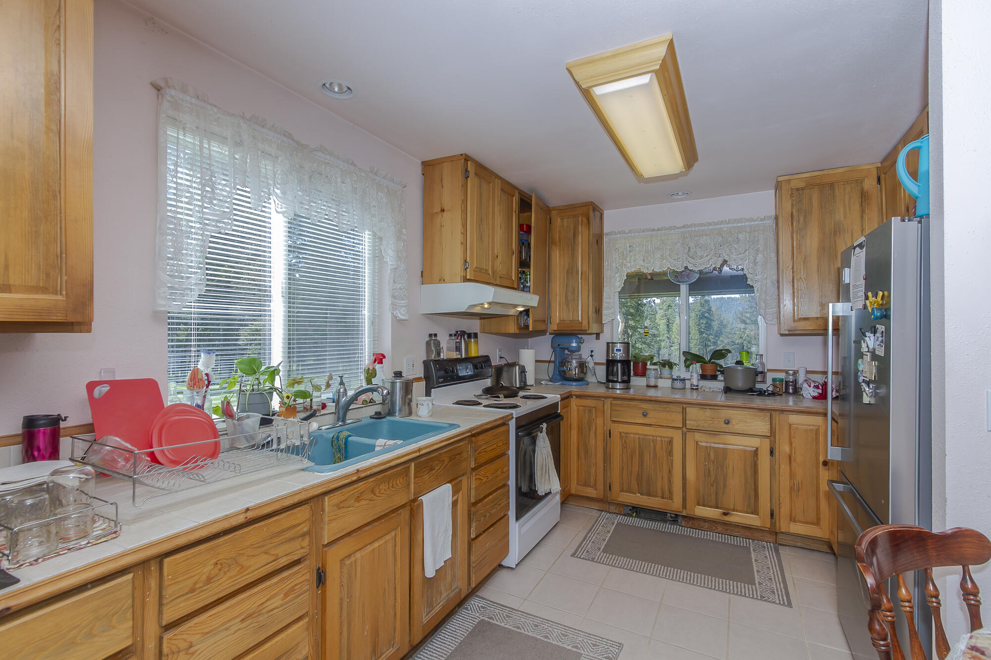 
                        Property photograph at
                        6731 RIVER WAY
                      