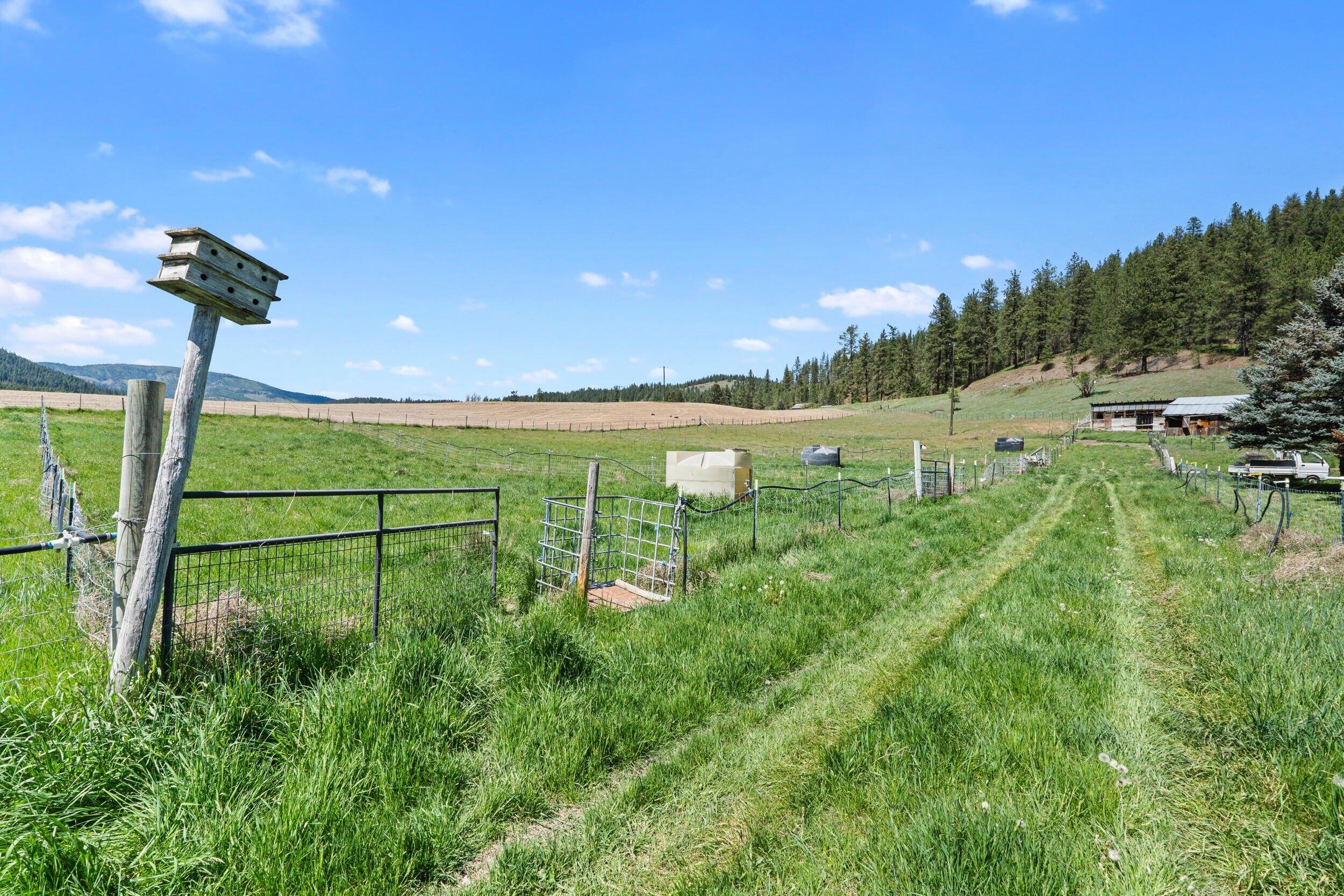 
                        Property photograph at
                        2083 MARBLE VALLEY-BASIN RD
                      