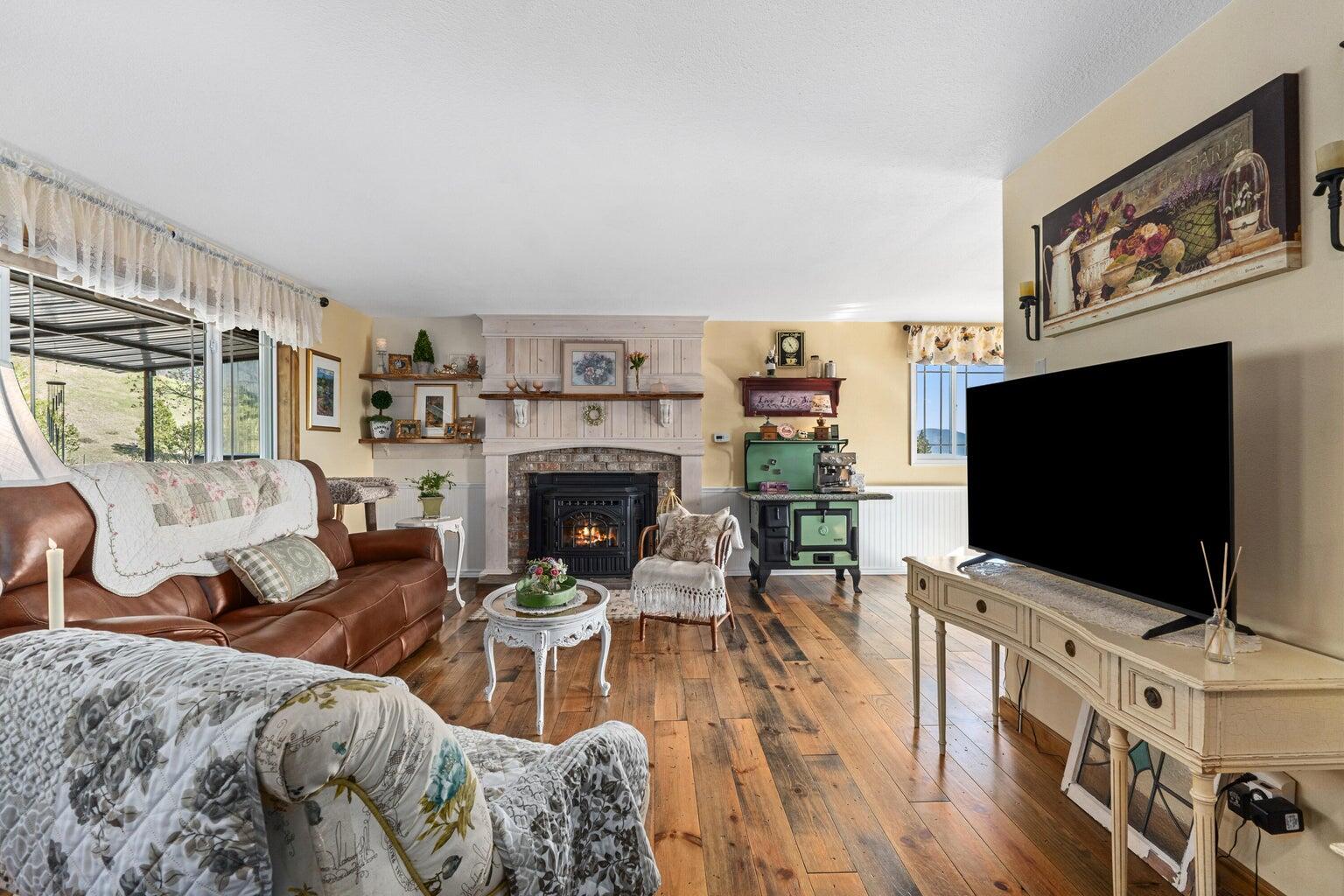 
                        Property photograph at
                        717 CONRAD HILL WAY
                      