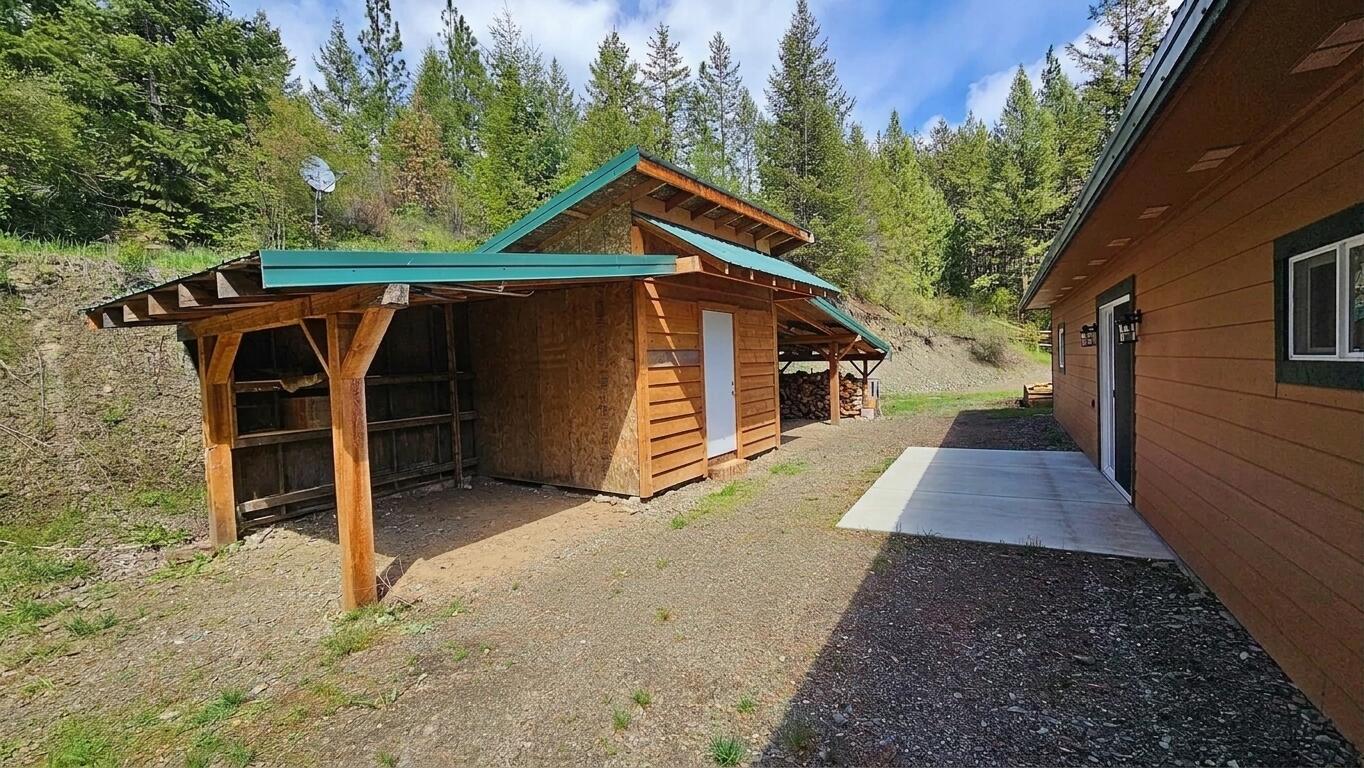 
                        Property photograph at
                        3277 OLD BALDY RD
                      