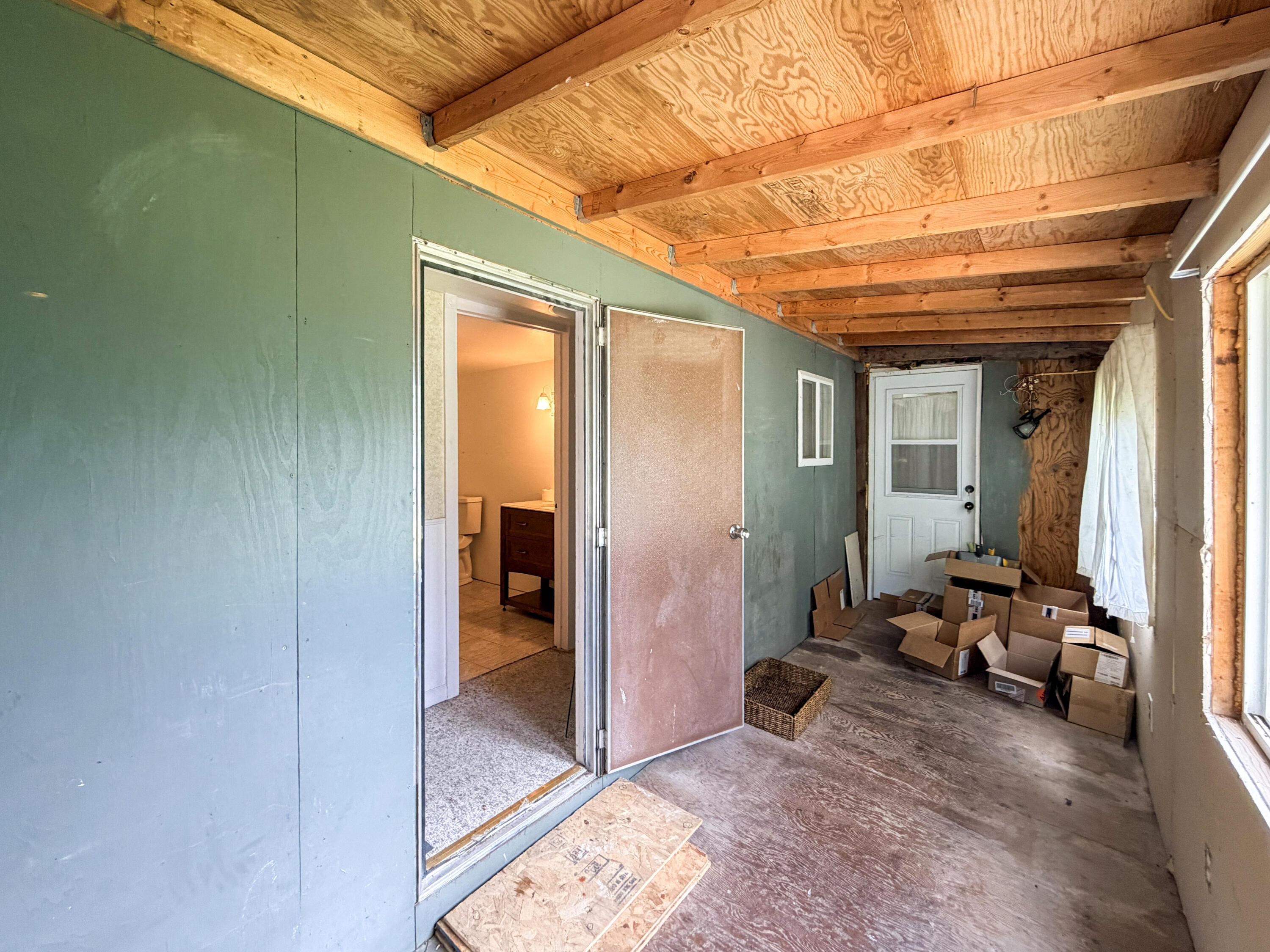 
                        Property photograph at
                        3154 HEATHER LANE
                      