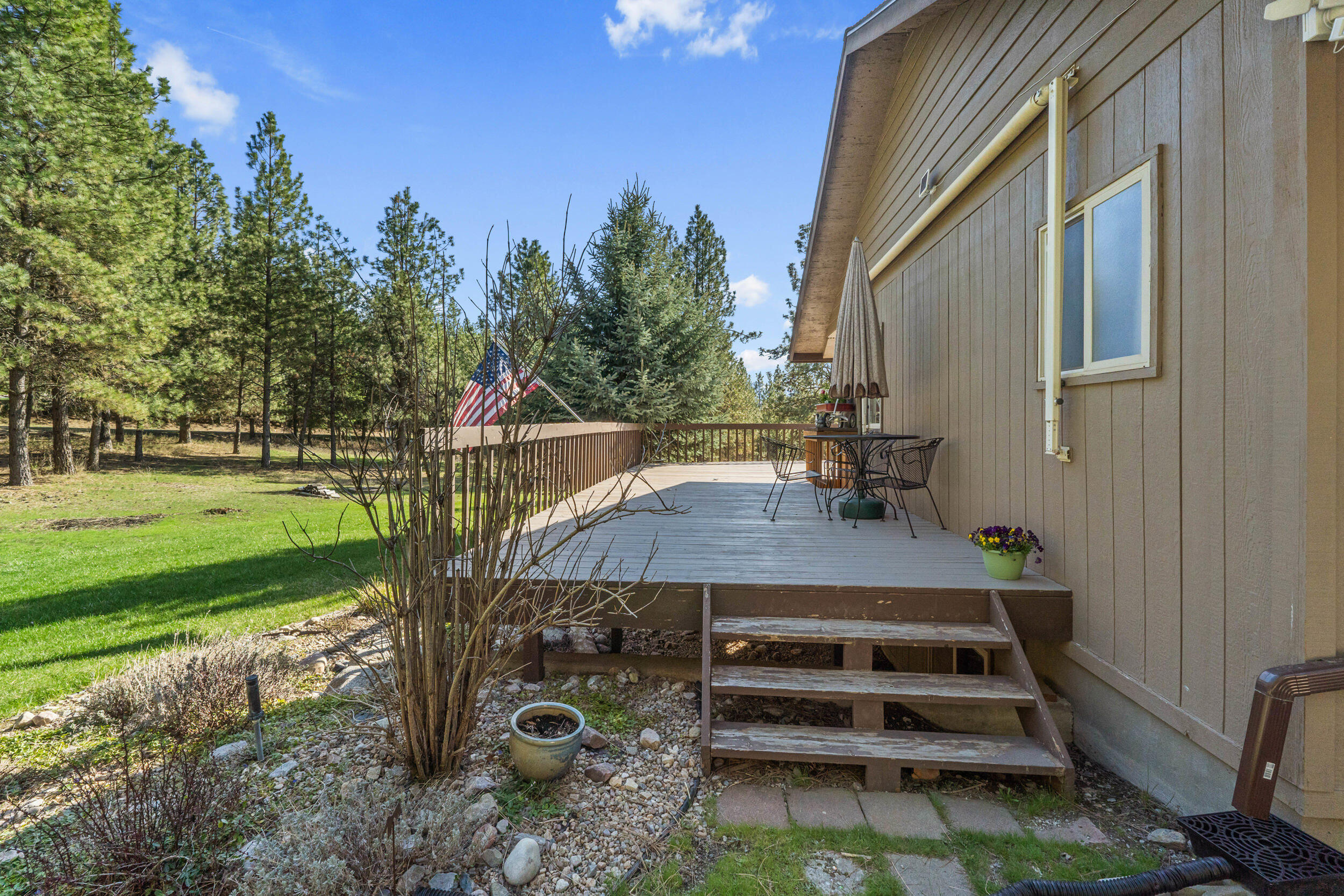 
                        Property photograph at
                        753 C ARDEN BUTTE RD
                      