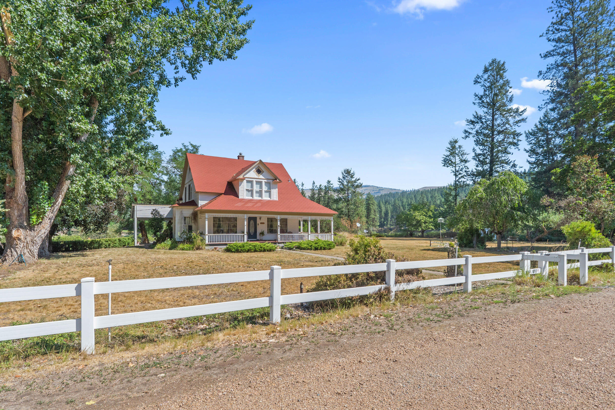 
                        Property photograph at
                        2339 KETTLE RIVER RD
                      