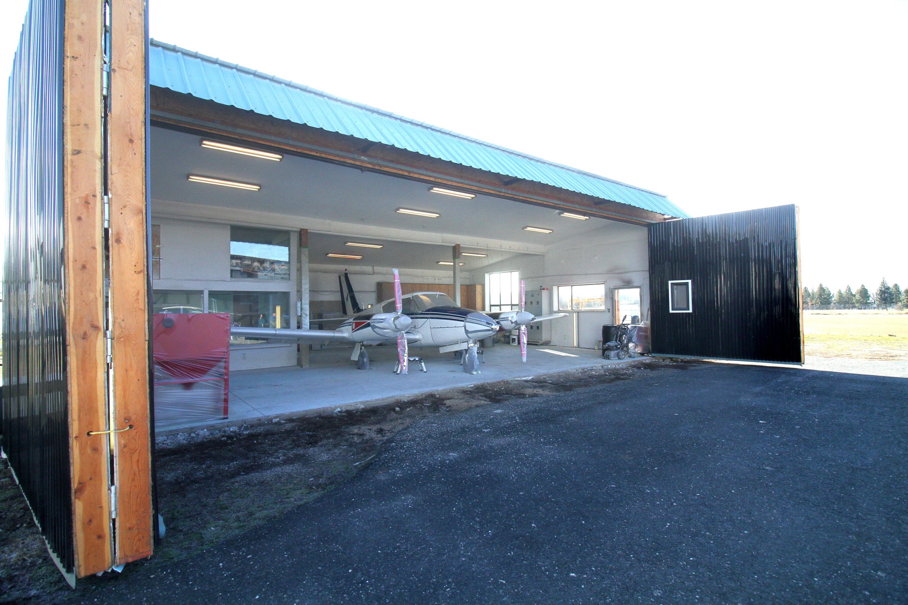 
                        Property photograph at
                        173M AIRPORT DR
                      