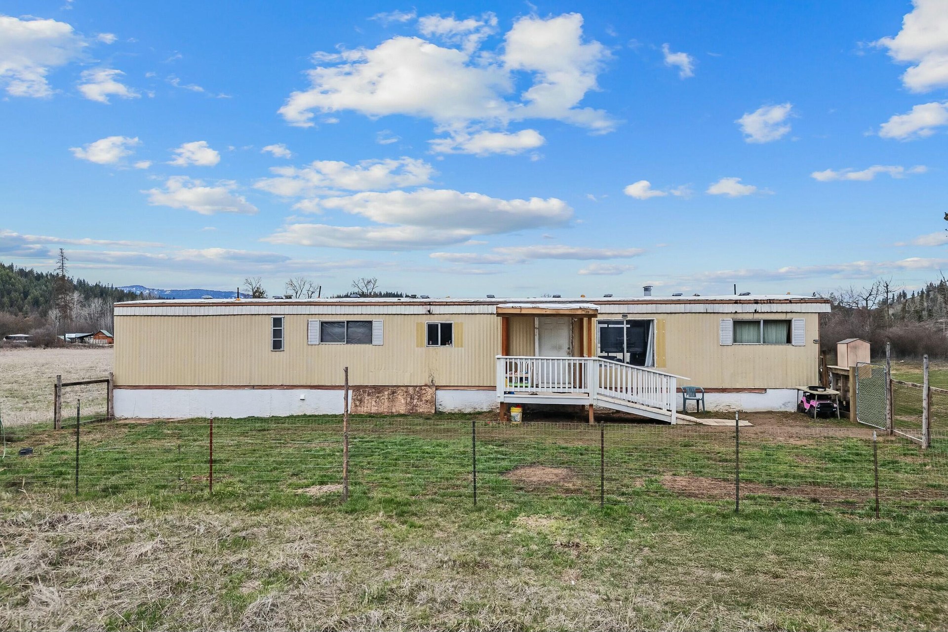
                        Property photograph at
                        3032 WRIGHTS VALLEY RD
                      