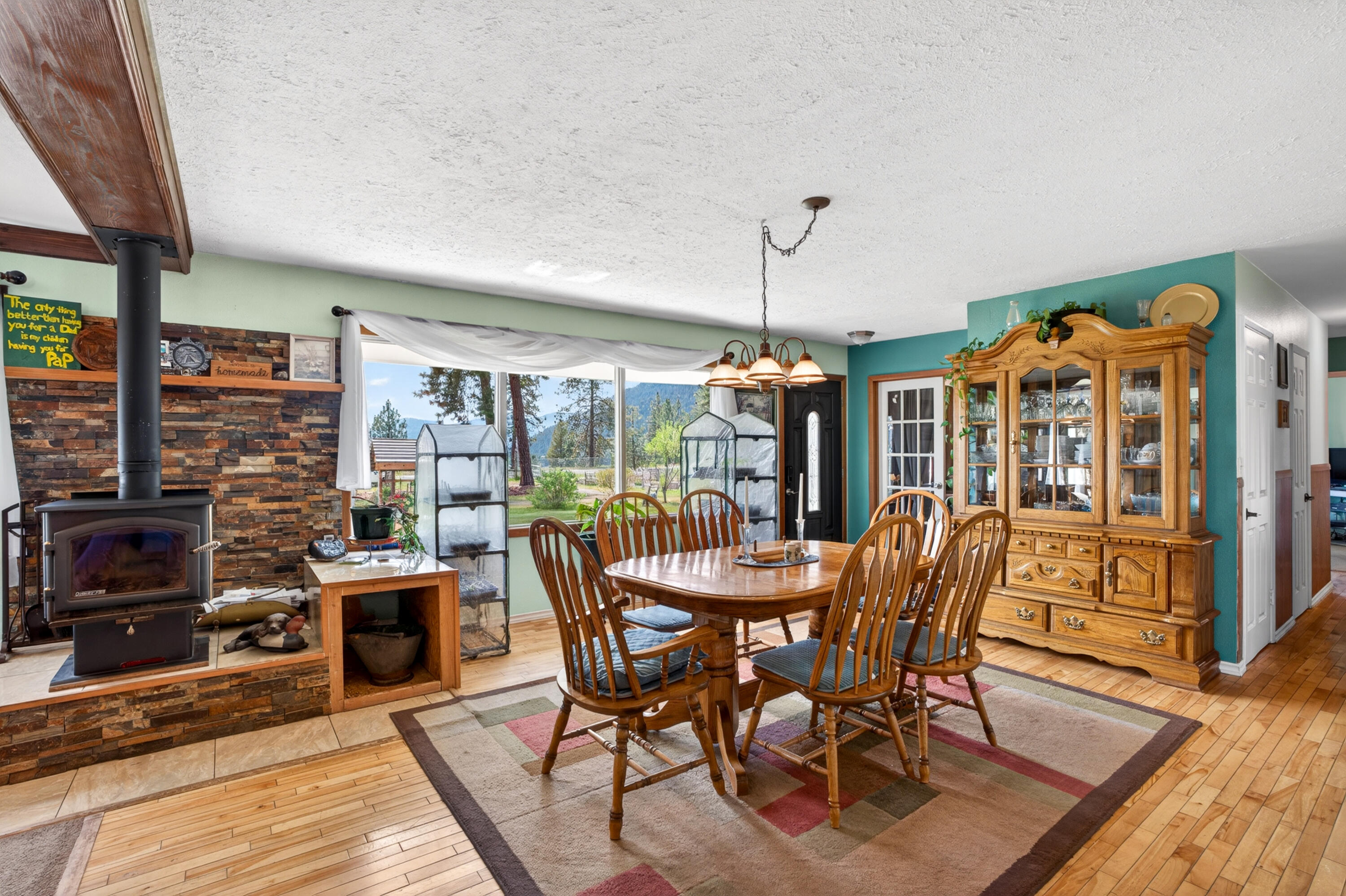 
                        Property photograph at
                        762 JOSEPH JESSICA RD
                      