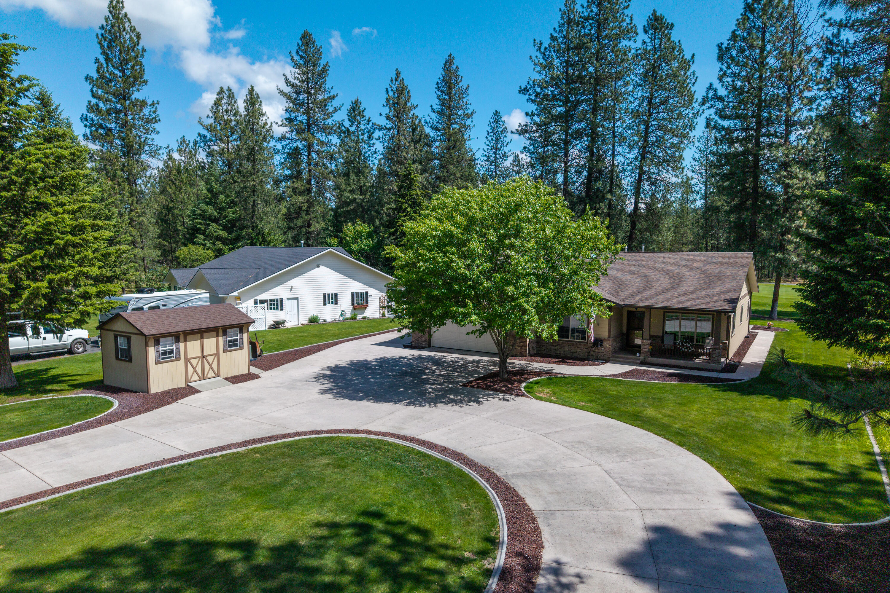 
                        Property photograph at
                        257 EAGLE DR
                      