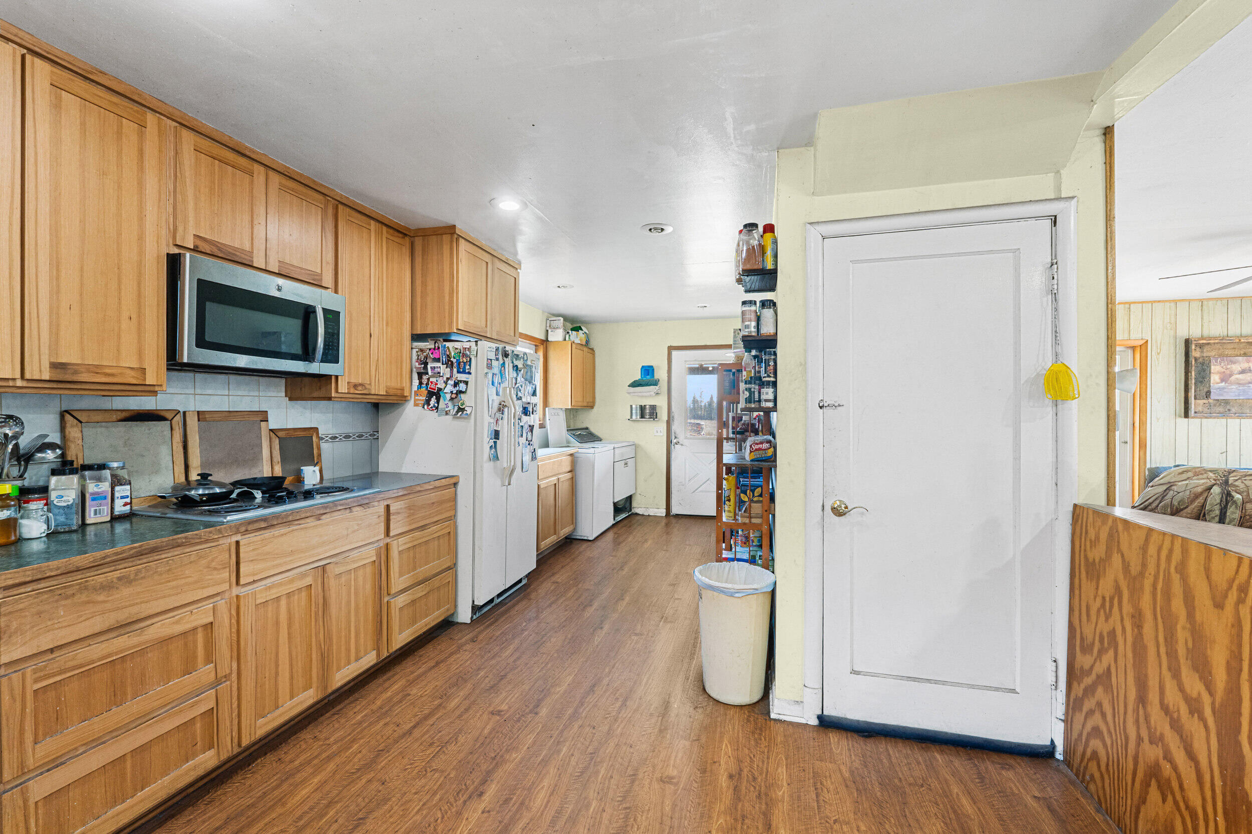 
                        Property photograph at
                        3031 HALL CREEK RD
                      