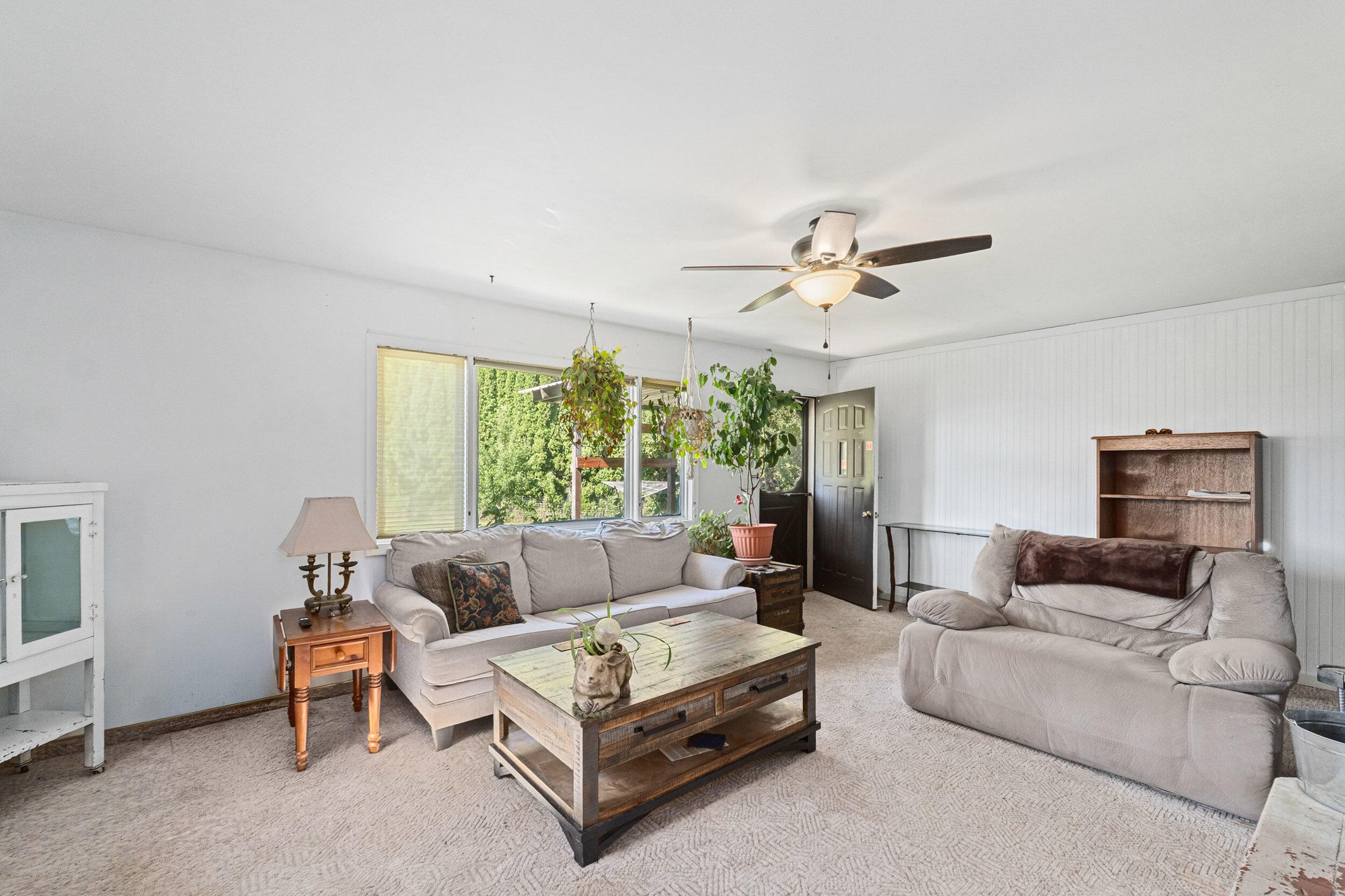 
                        Property photograph at
                        511 VALLEY WESTSIDE RD
                      