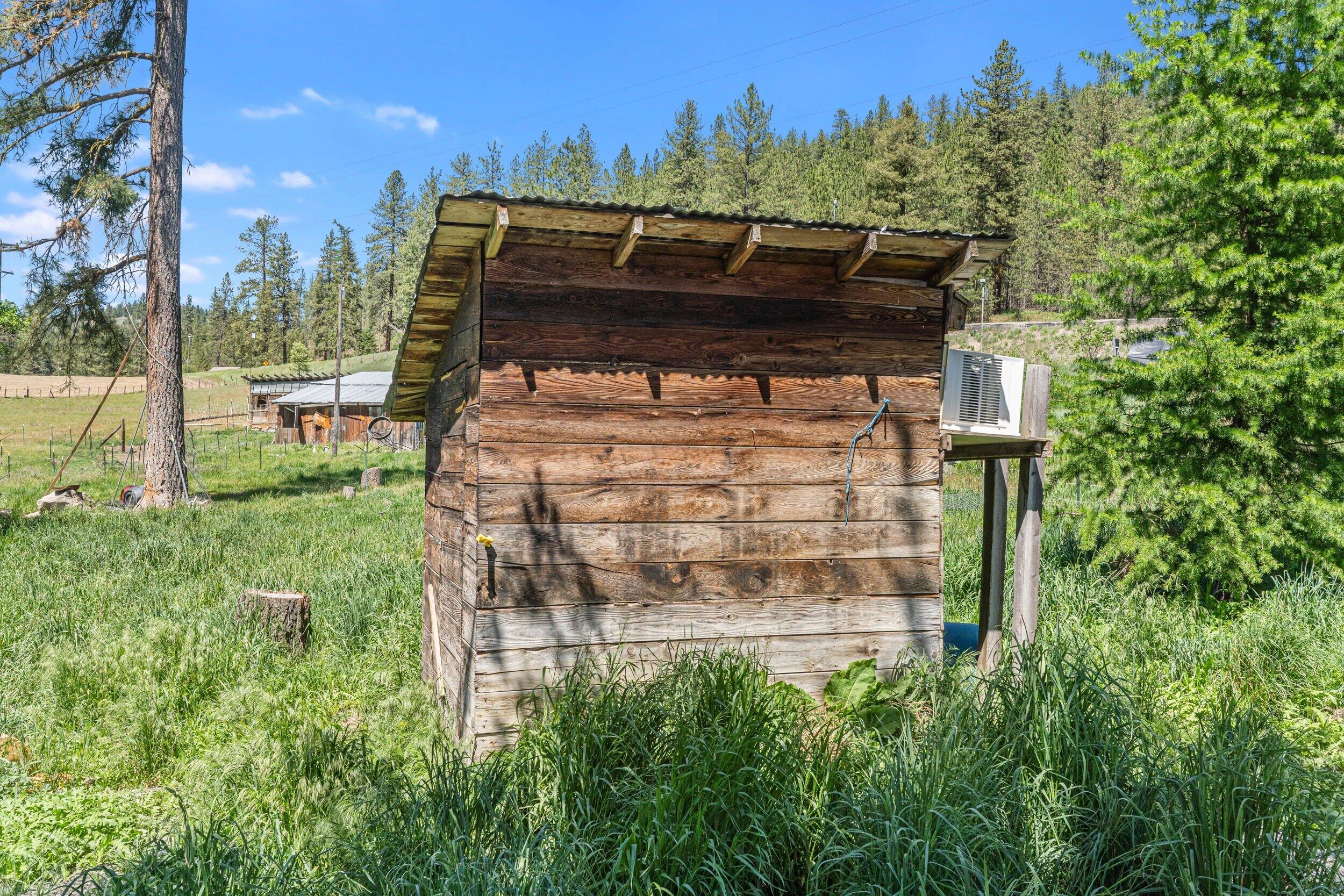 
                        Property photograph at
                        2083 MARBLE VALLEY-BASIN RD
                      