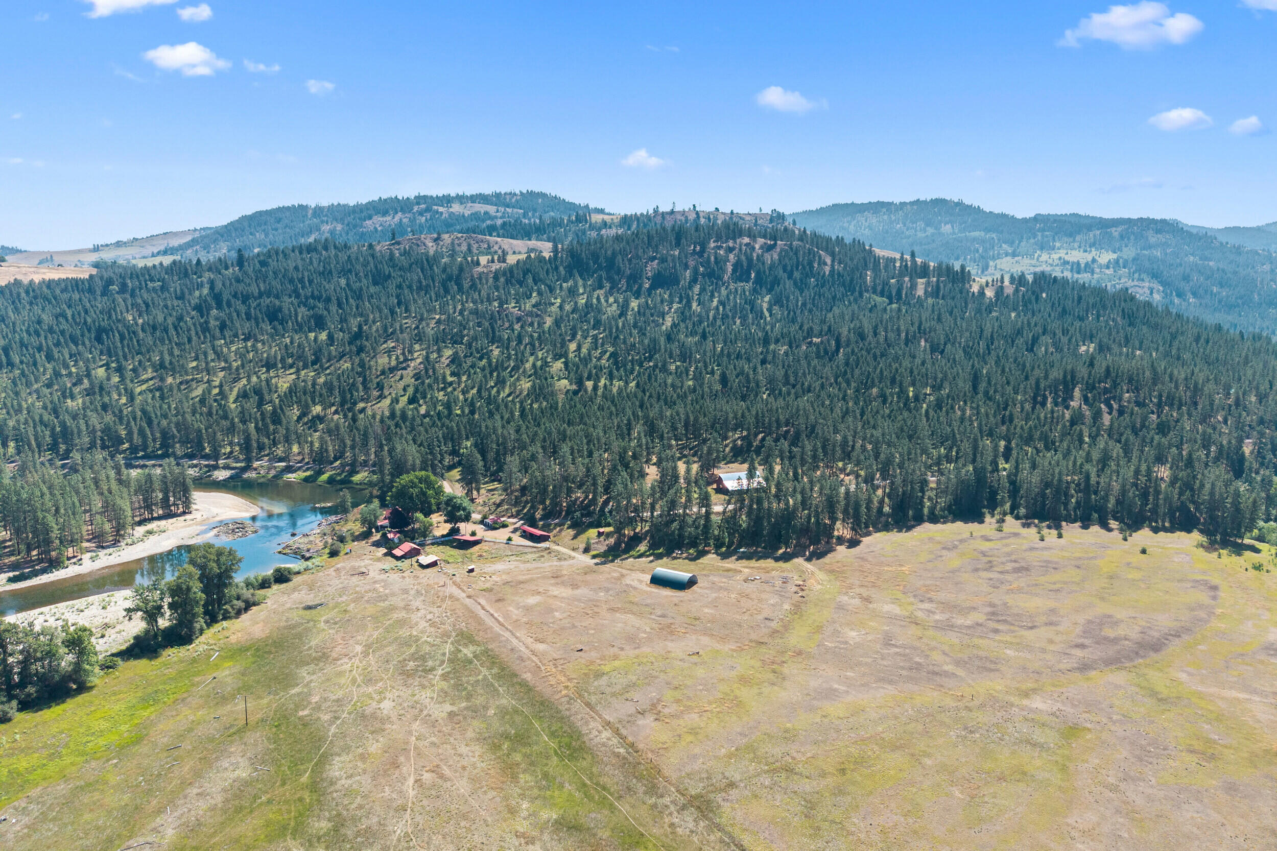 
                        Property photograph at
                        2339 KETTLE RIVER RD
                      