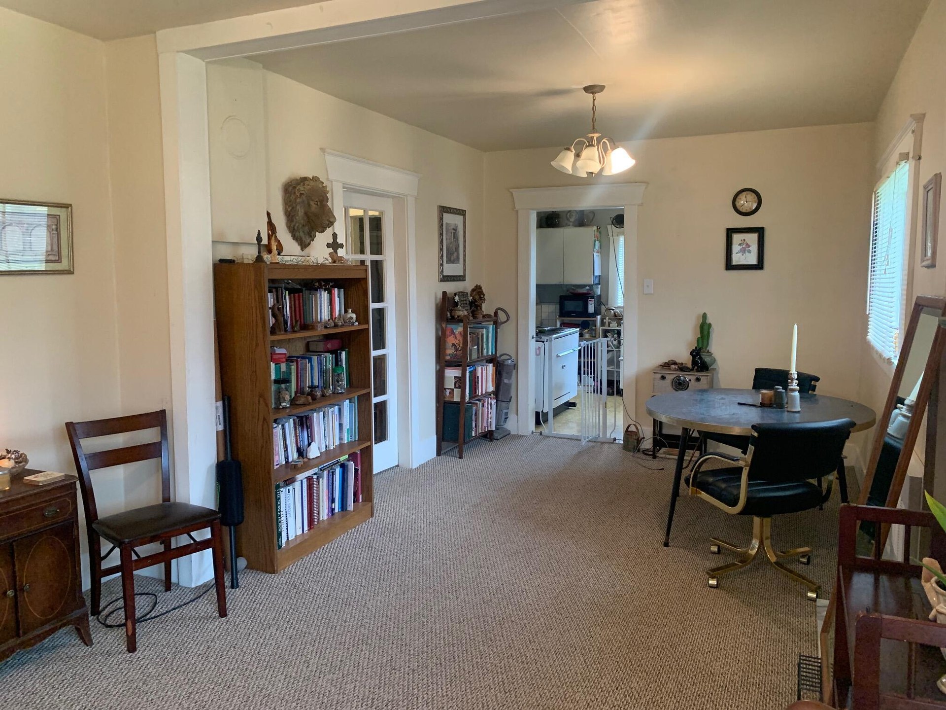 
                        Property photograph at
                        723 SUMMIT AVE
                      