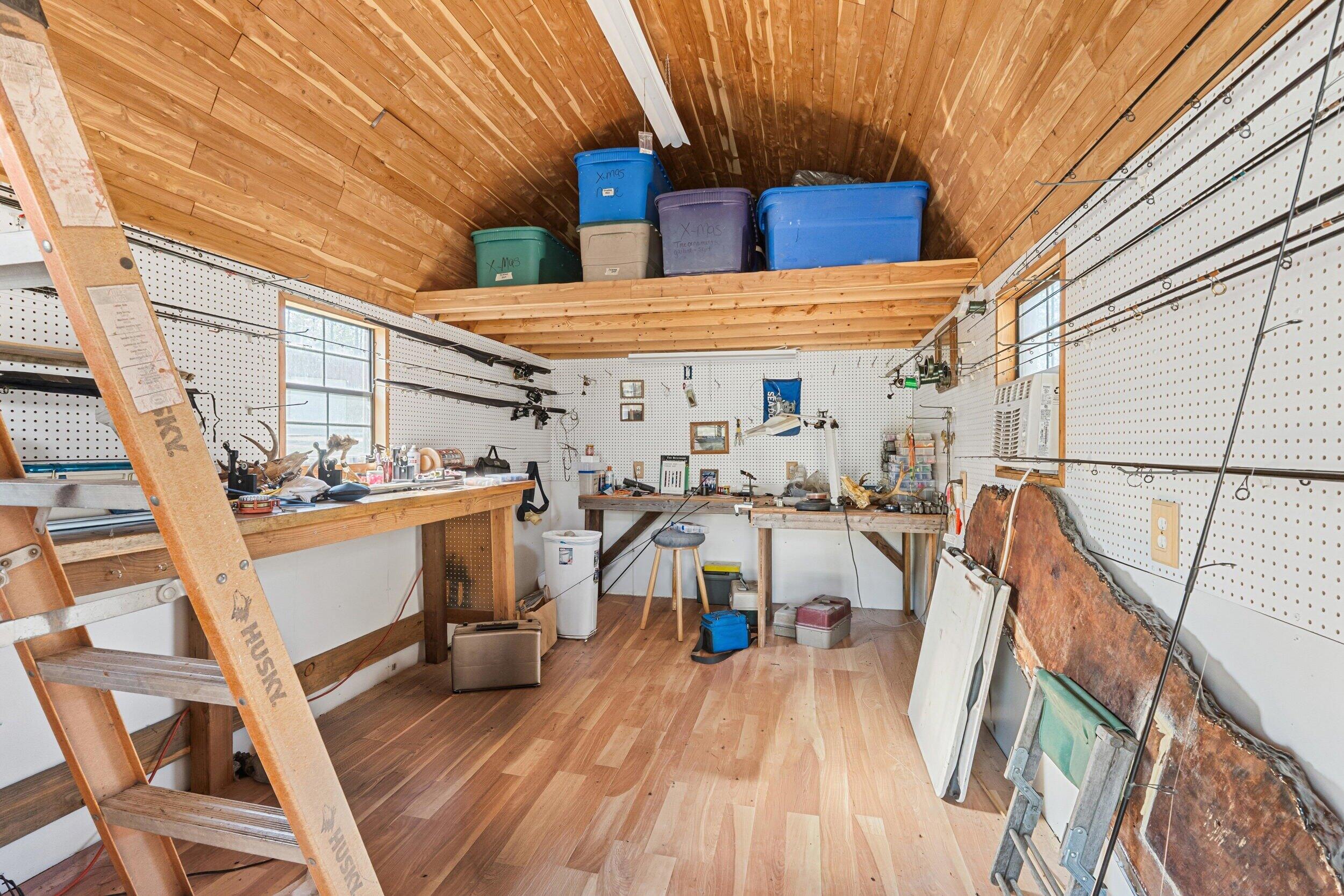 
                        Property photograph at
                        4158 LUMBERG RD
                      