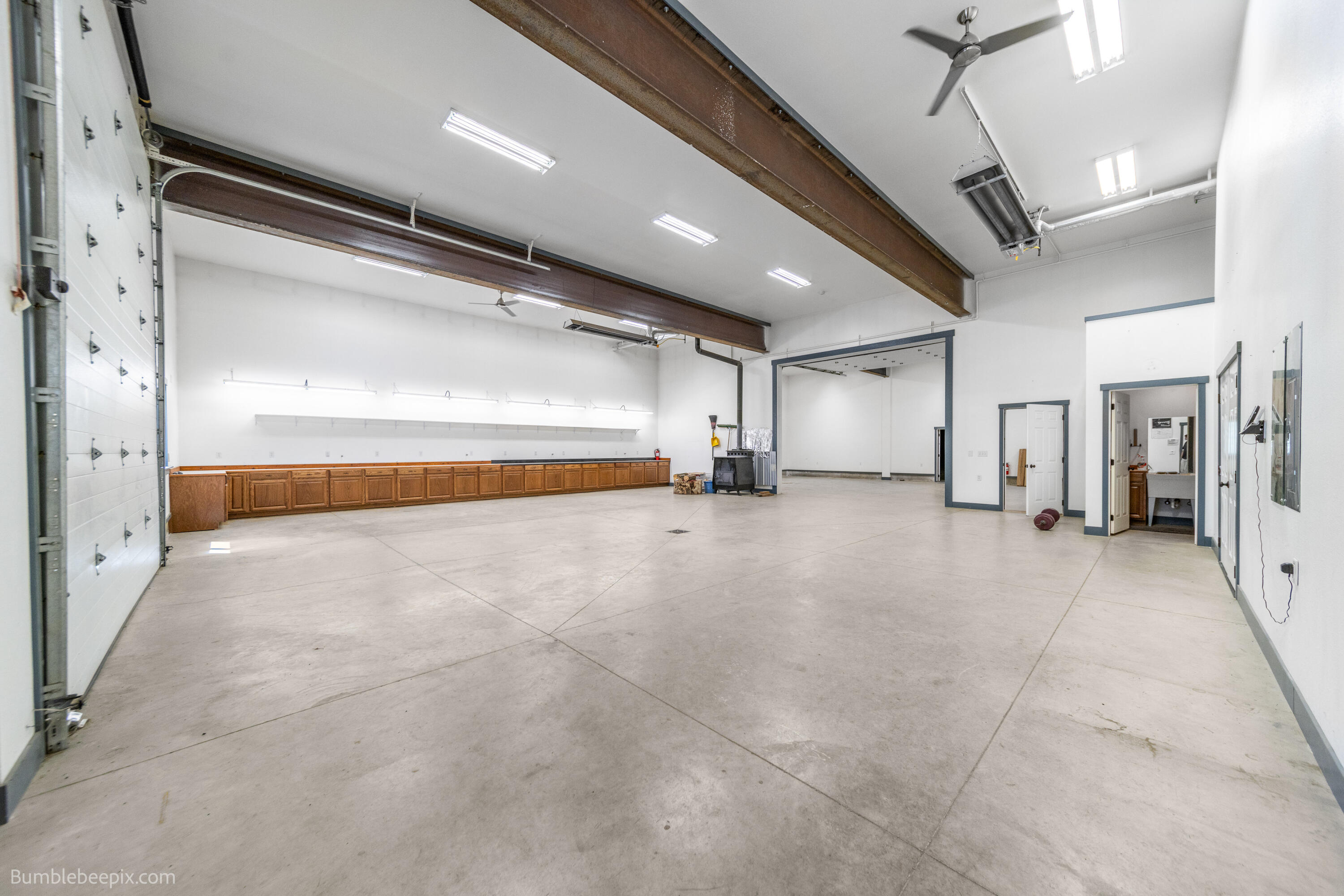 
                        Property photograph at
                        393958 HIGHWAY 20
                      