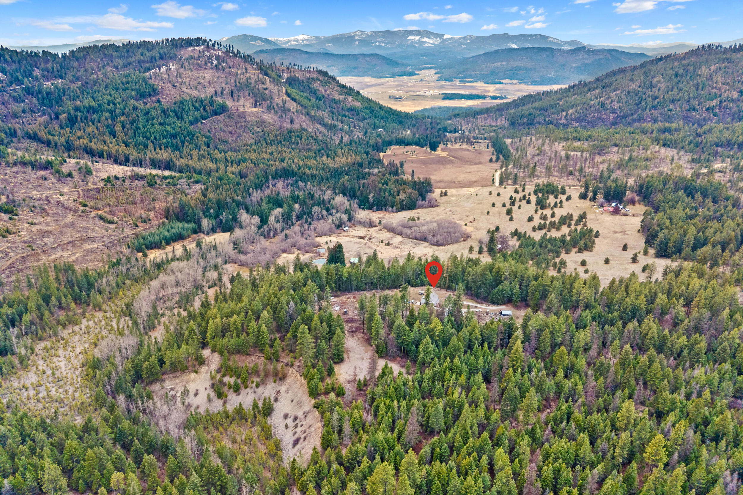 
                        Property photograph at
                        2852 HORSESHOE LAKE RD
                      