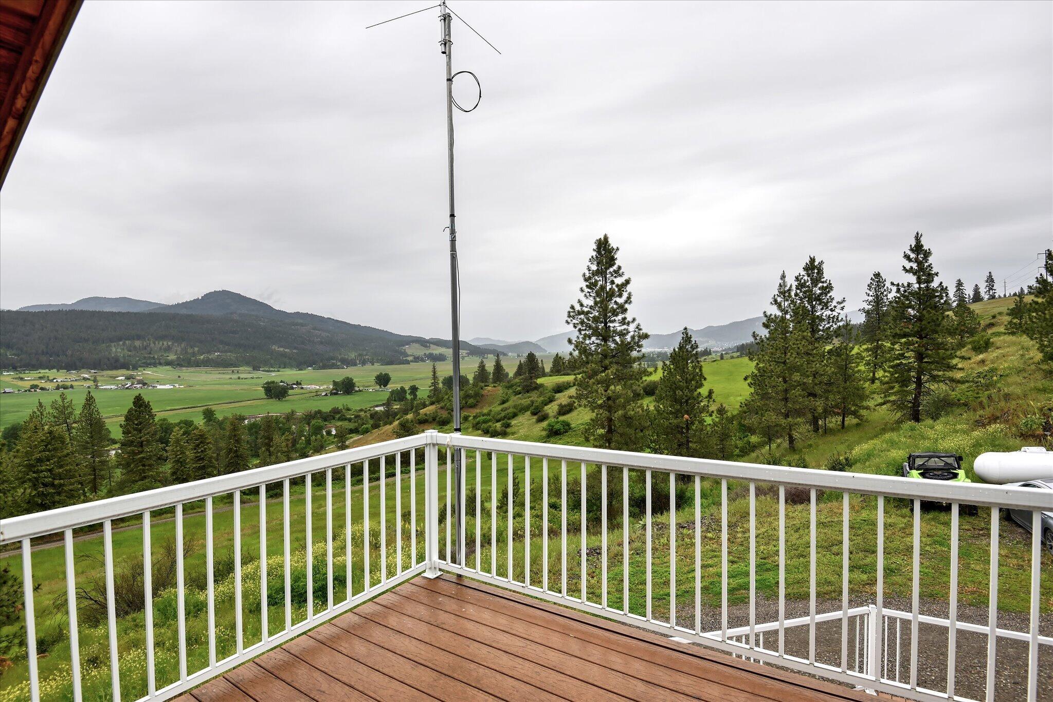 
                        Property photograph at
                        419 US-395 S
                      