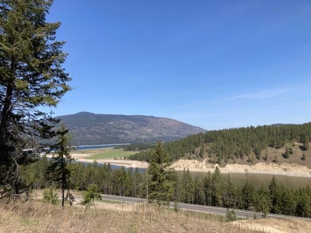 
                        Property photograph at
                        1381 #B HWY 25 S
                      