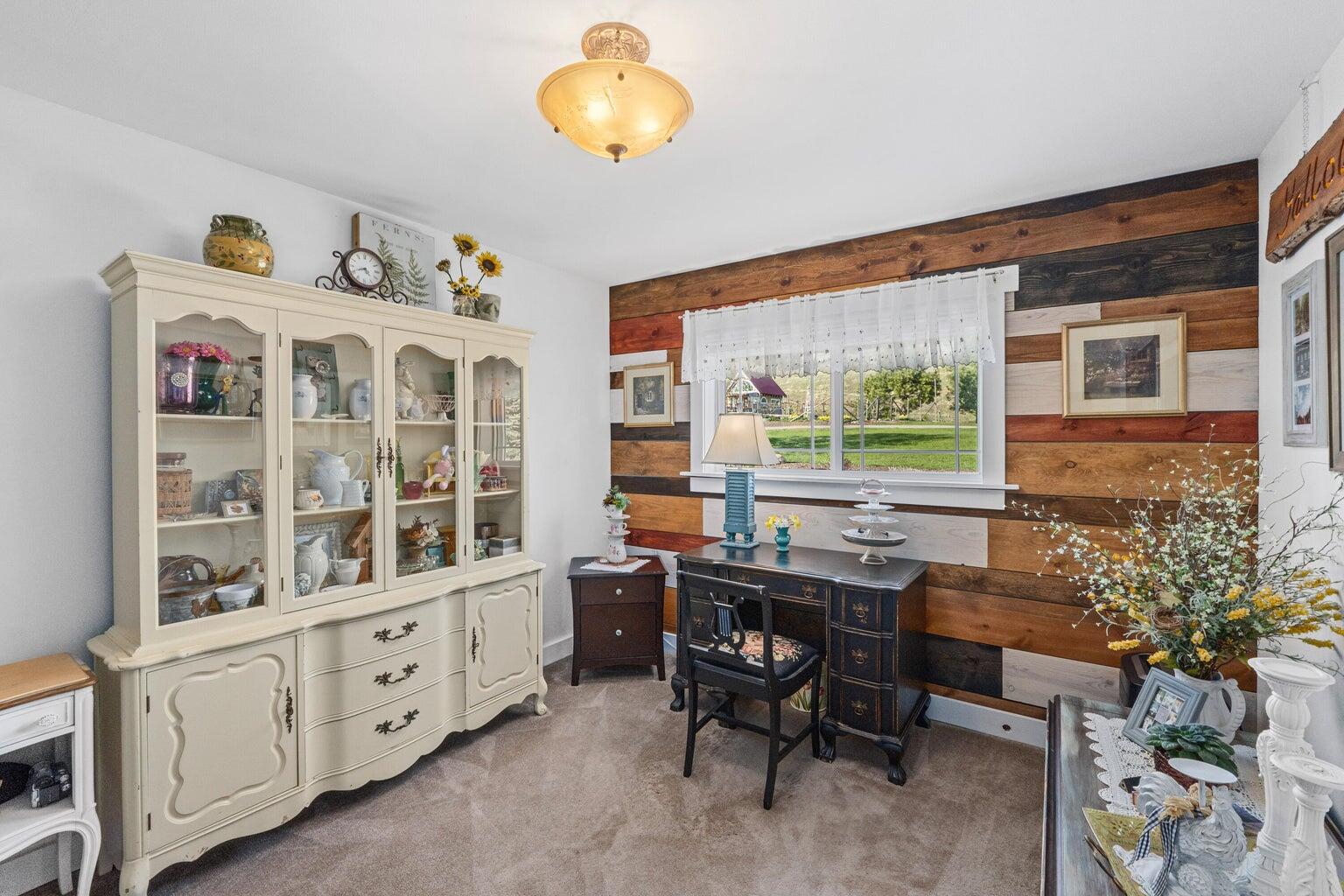 
                        Property photograph at
                        717 CONRAD HILL WAY
                      