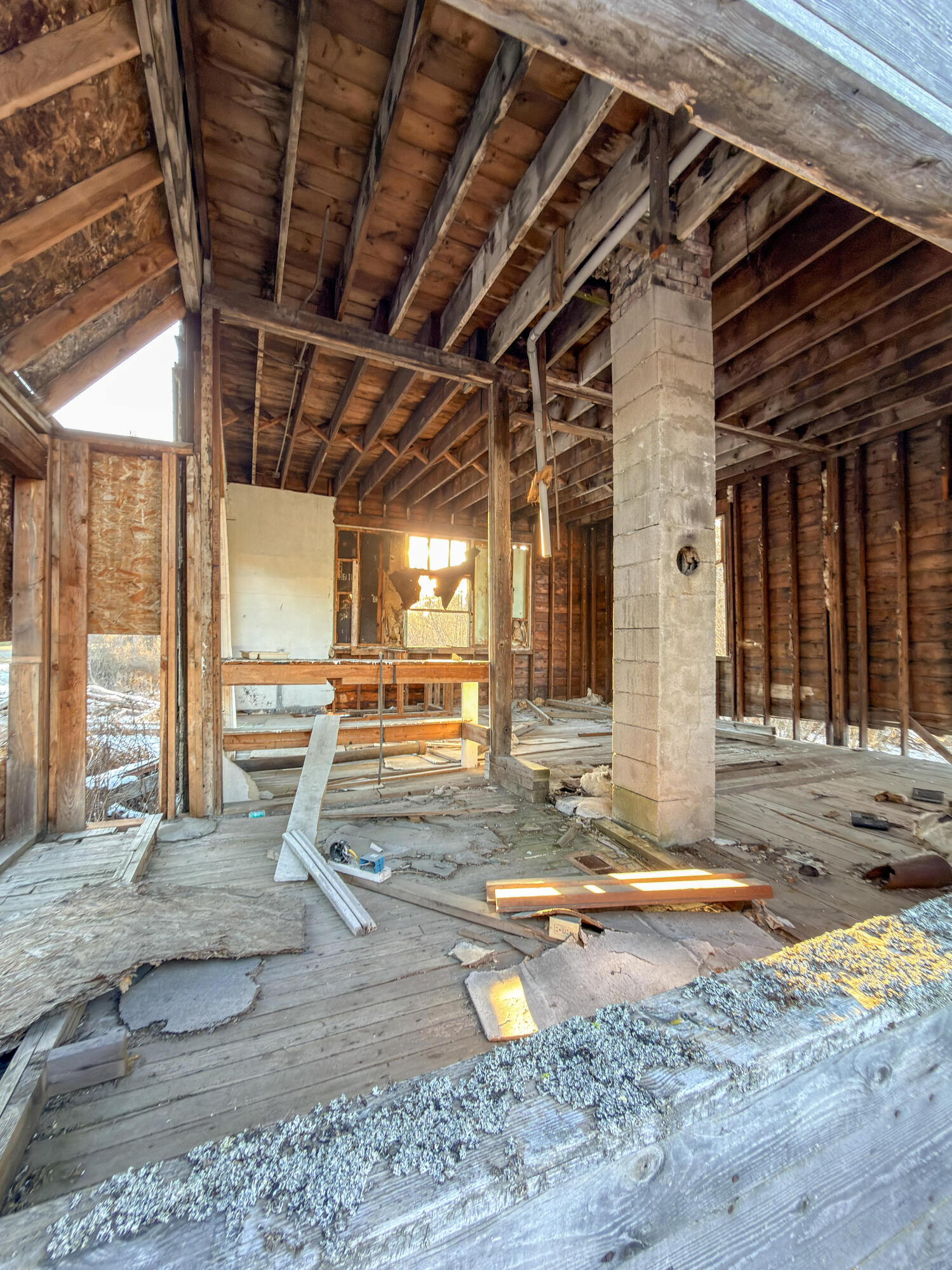 
                        Property photograph at
                        331861 HIGHWAY 2
                      