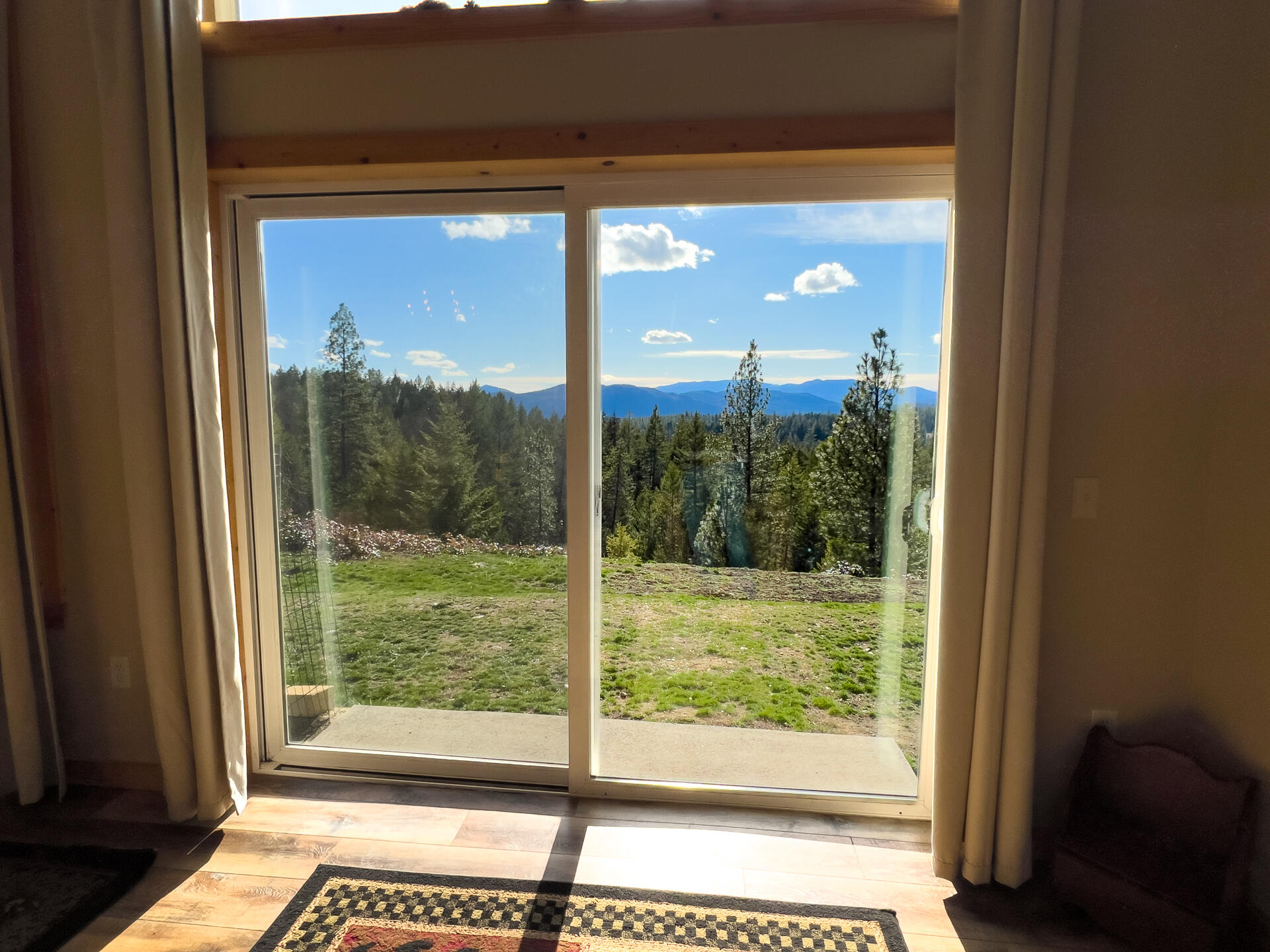 
                        Property photograph at
                        2559 F UNITED COPPER MINE RD
                      