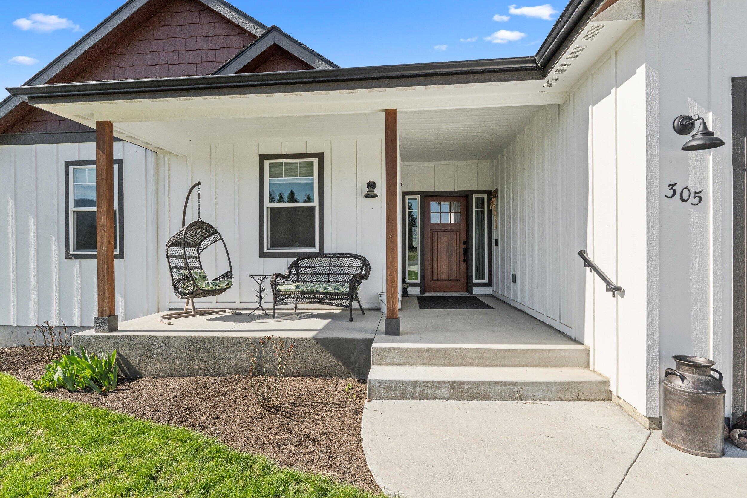 
                        Property photograph at
                        305 MAVEN WAY
                      