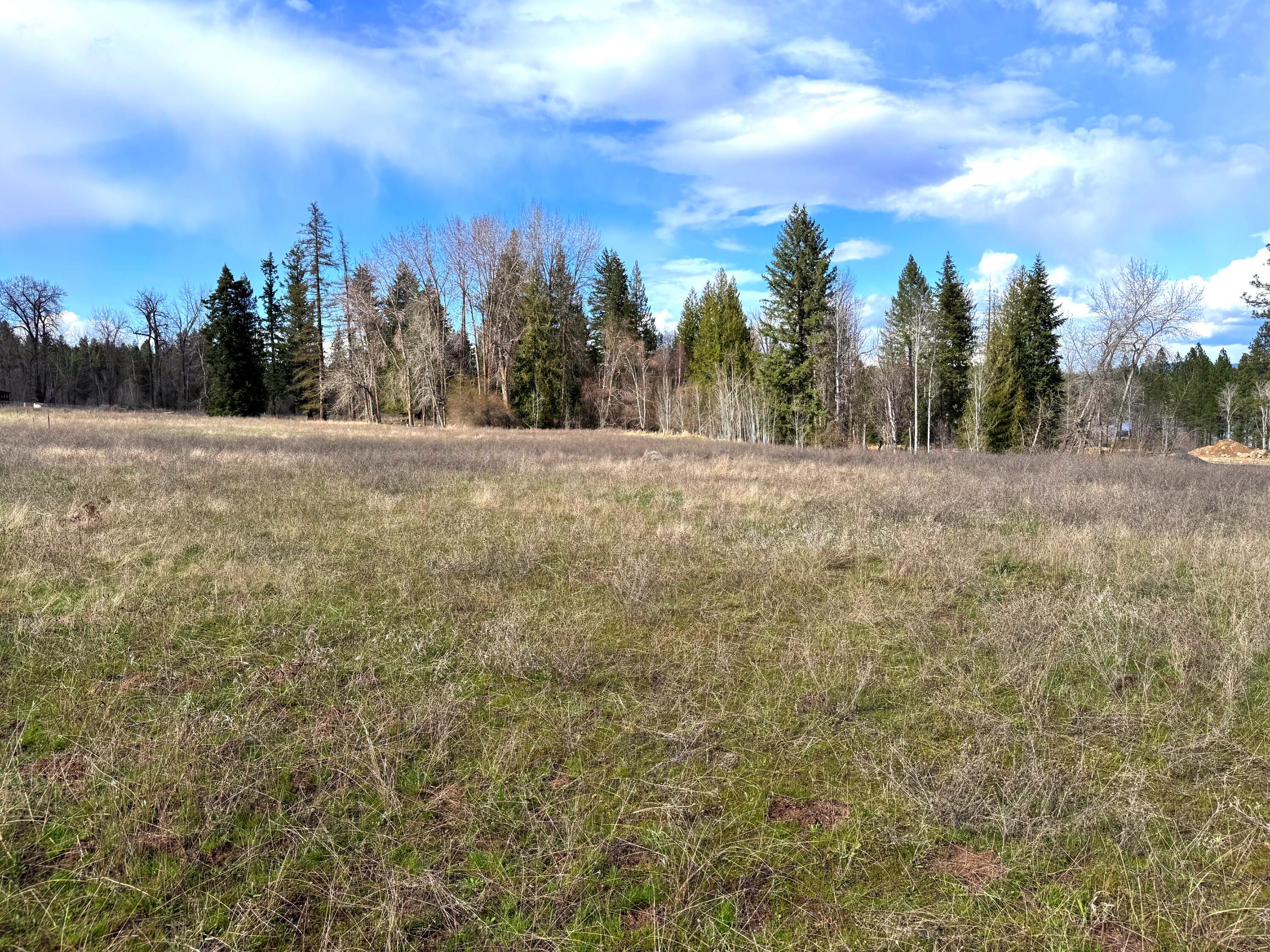 
                        Property photograph at
                        2XXX BLK E ELOIKA LAKE RD
                      