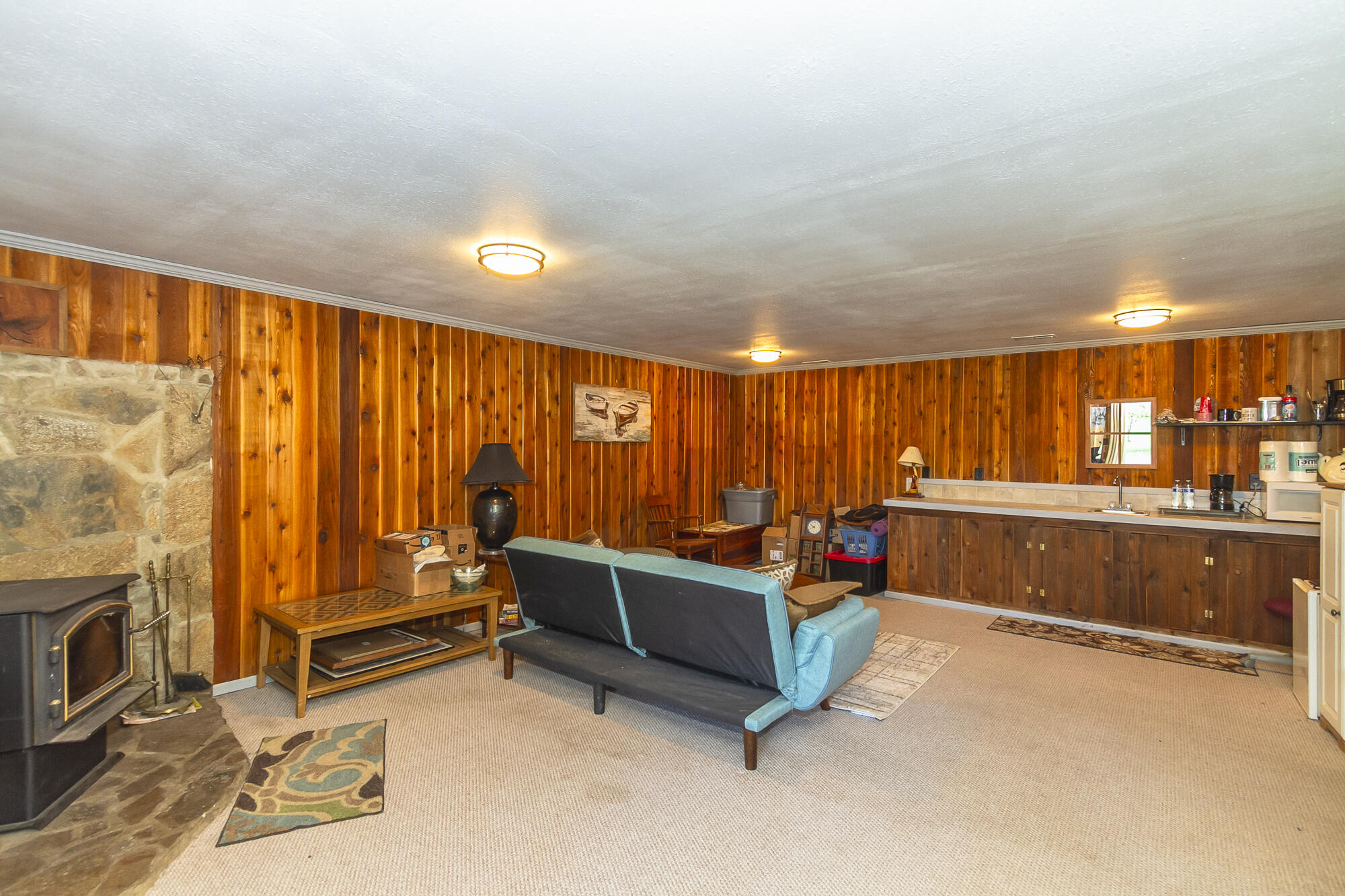 
                        Property photograph at
                        798 BARZEE RD
                      