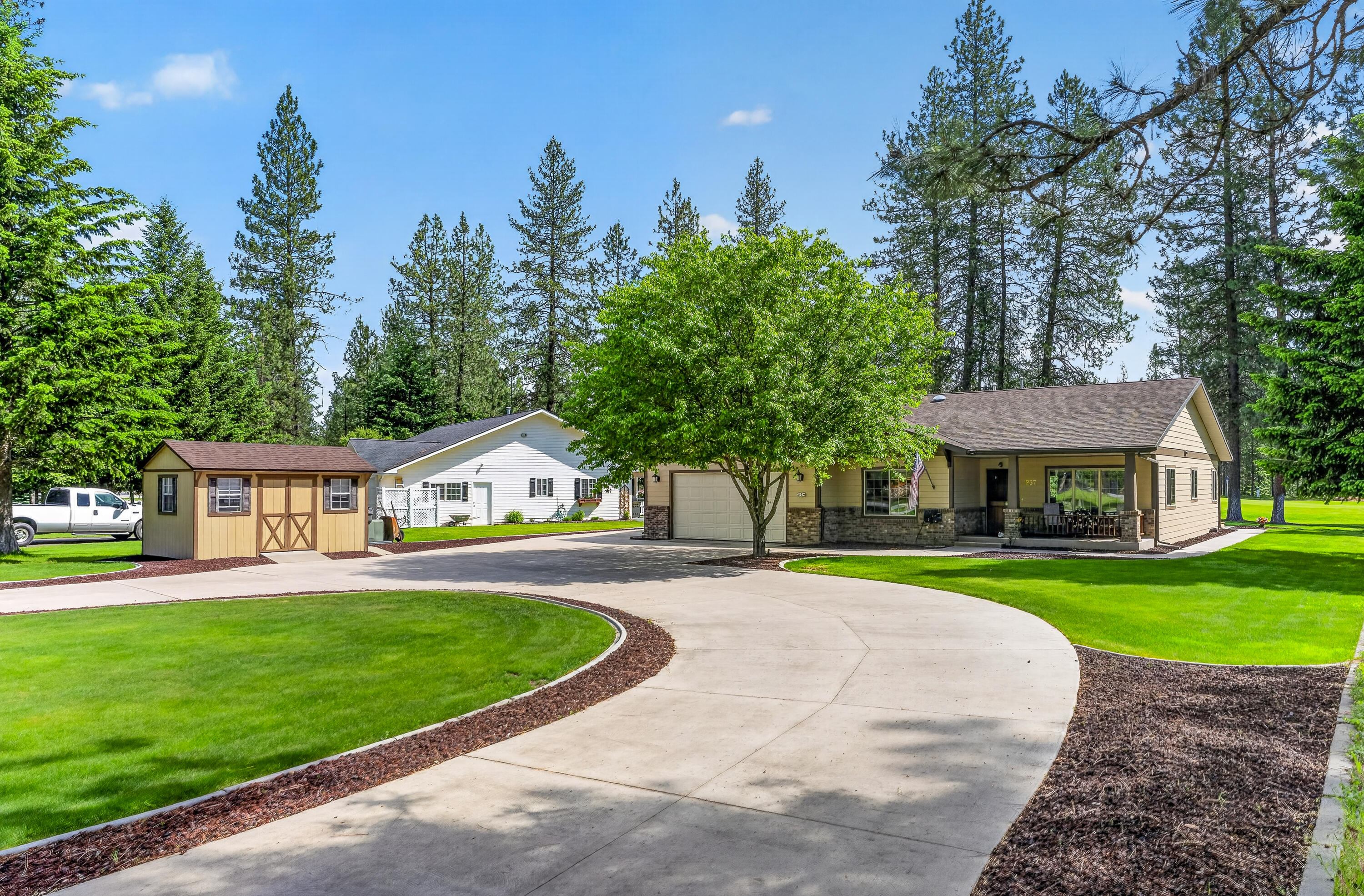 
                        Property photograph at
                        257 EAGLE DR
                      