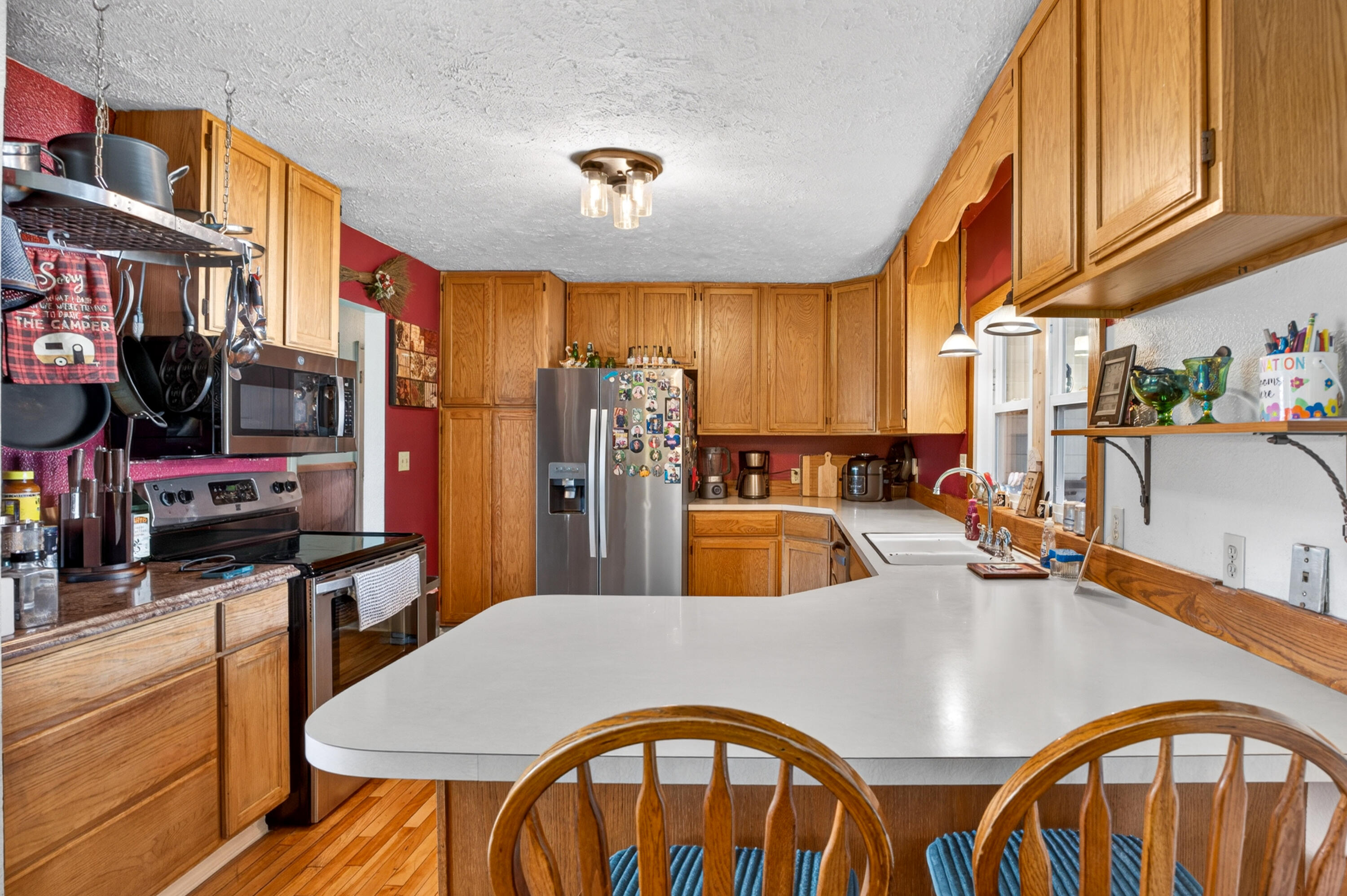 
                        Property photograph at
                        762 JOSEPH JESSICA RD
                      