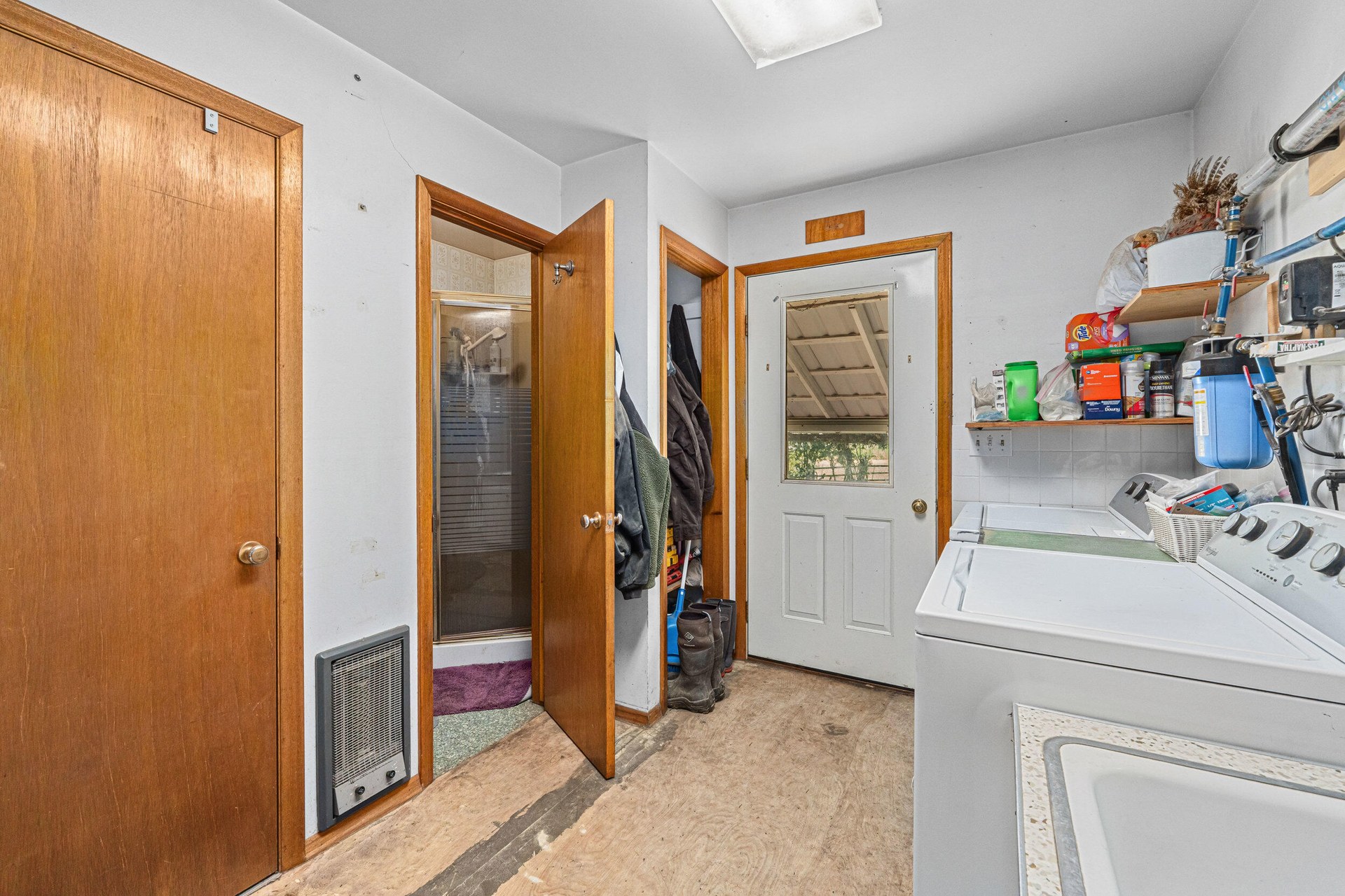 
                        Property photograph at
                        511 VALLEY WESTSIDE RD
                      