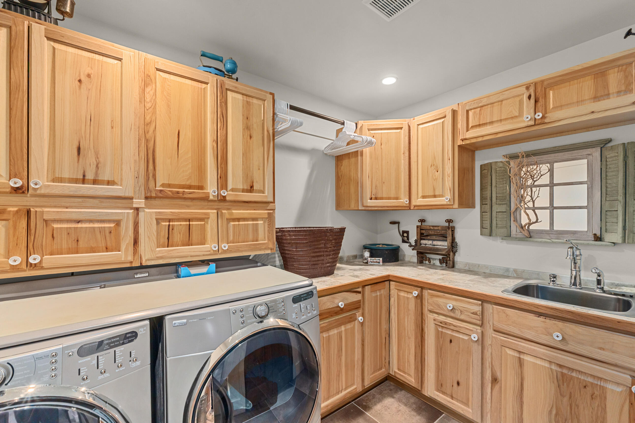 
                        Property photograph at
                        33905 WINTERWOOD LN E
                      