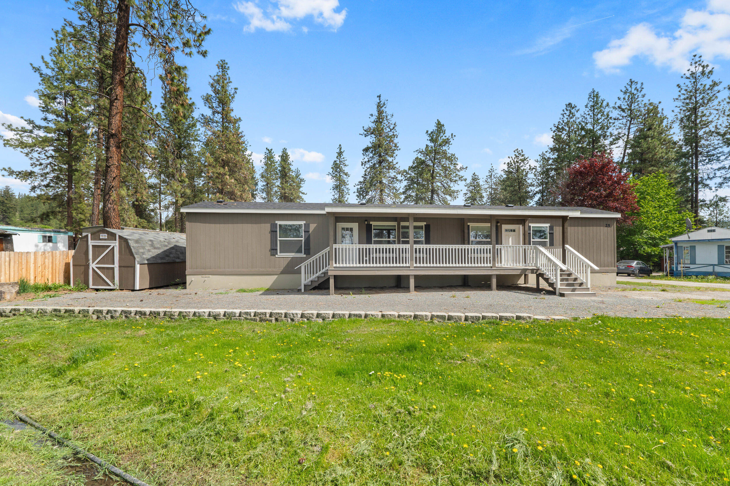 
                        Property photograph at
                        5 COLUMBIA DR
                      