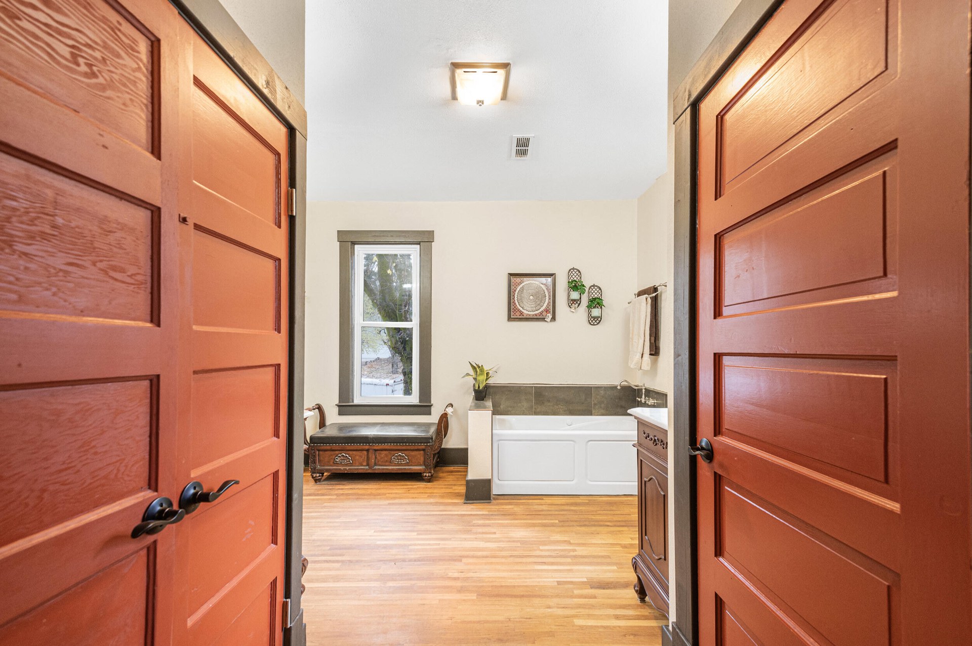 
                        Property photograph at
                        640 N ELM ST
                      